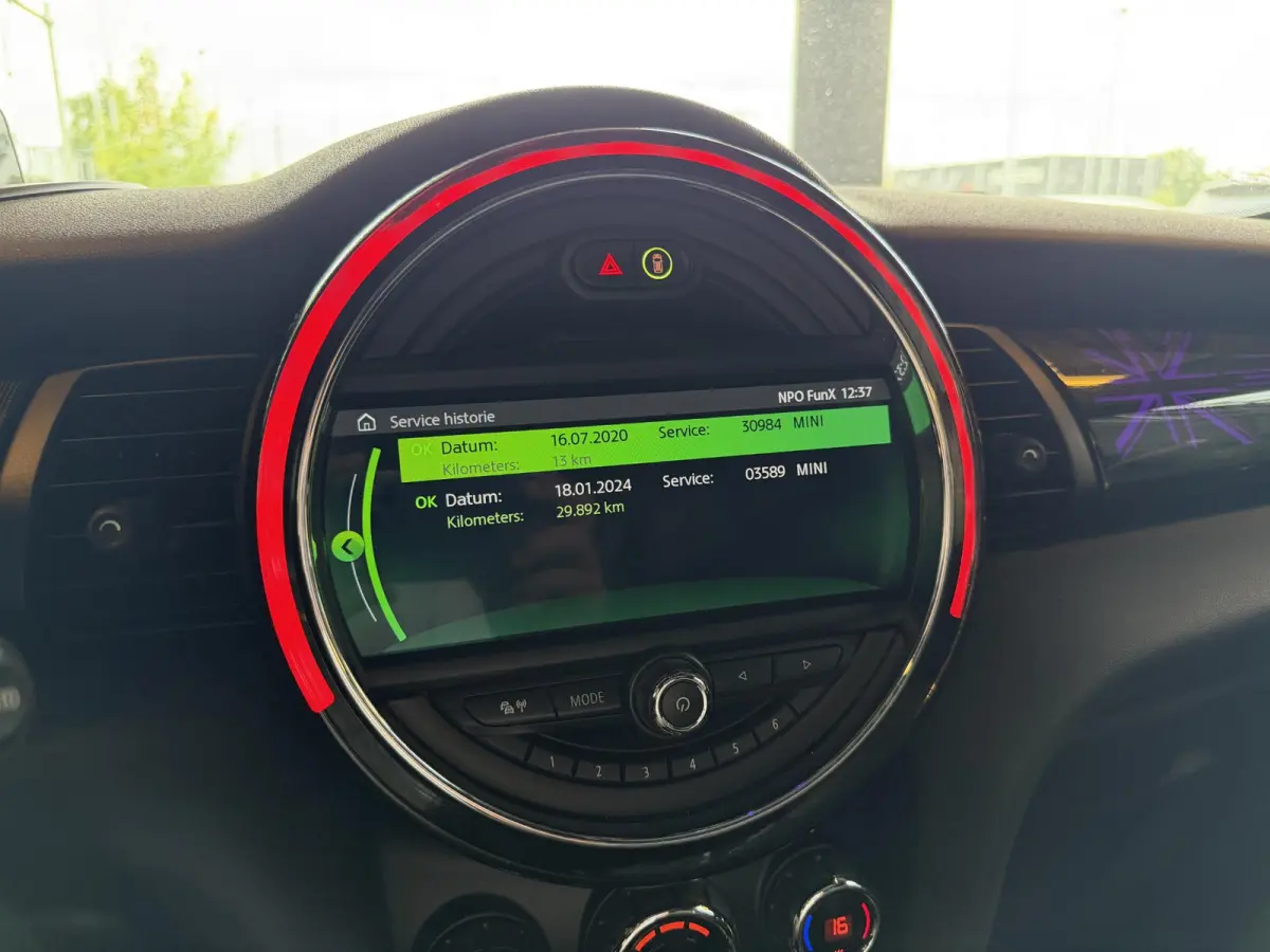 Yours 33 kWh | Pano | HUD | Harman & Kardon | Black Optic | Viritual Cockpit |