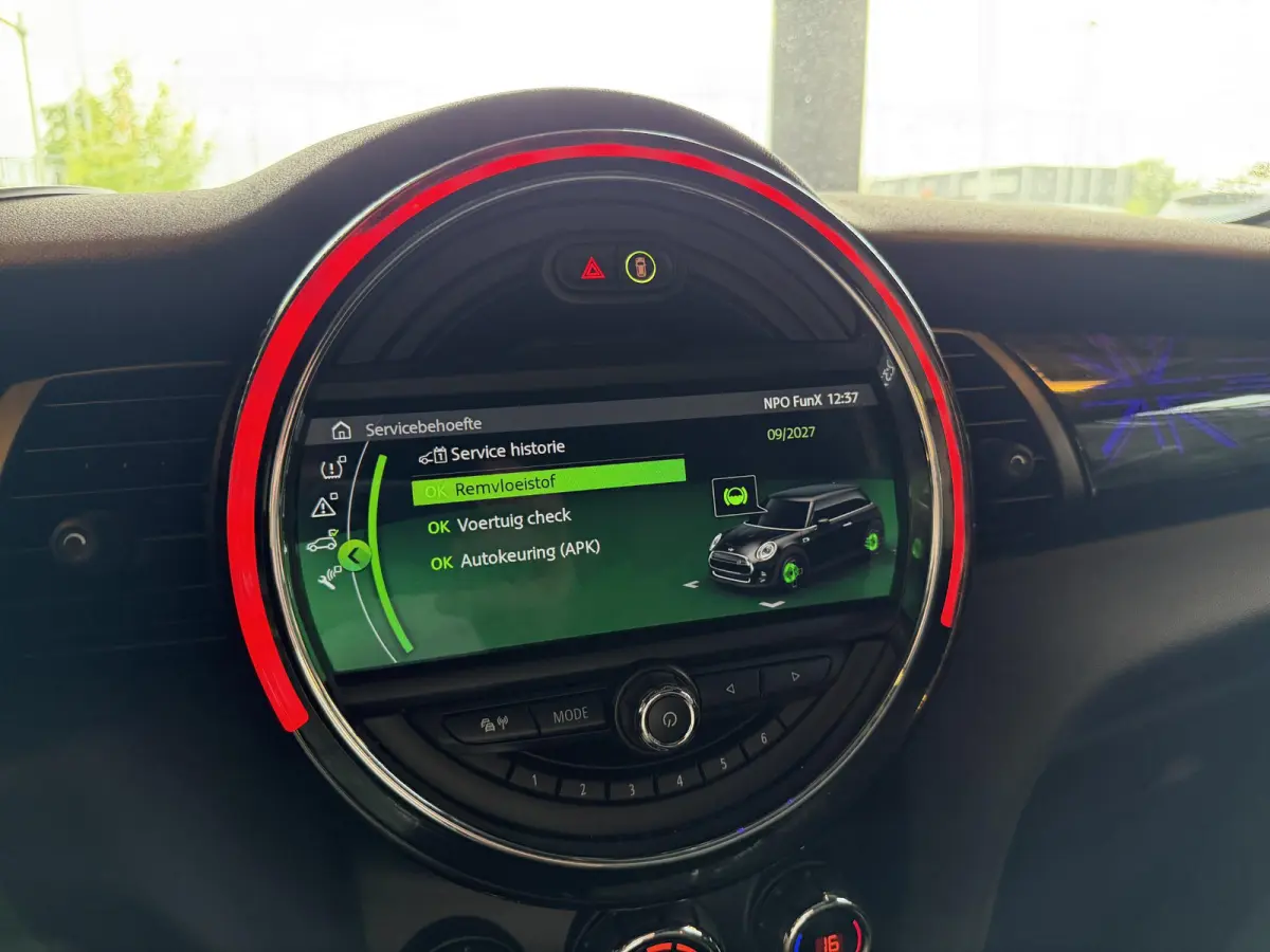 Yours 33 kWh | Pano | HUD | Harman & Kardon | Black Optic | Viritual Cockpit |