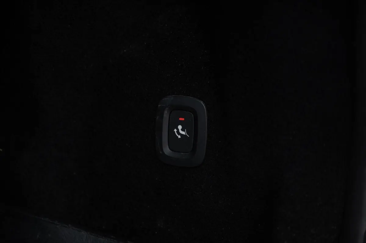 2.0 T5 R-Design PANORAMADAK MEMORY TREKHAAK HARMAN KARDON
