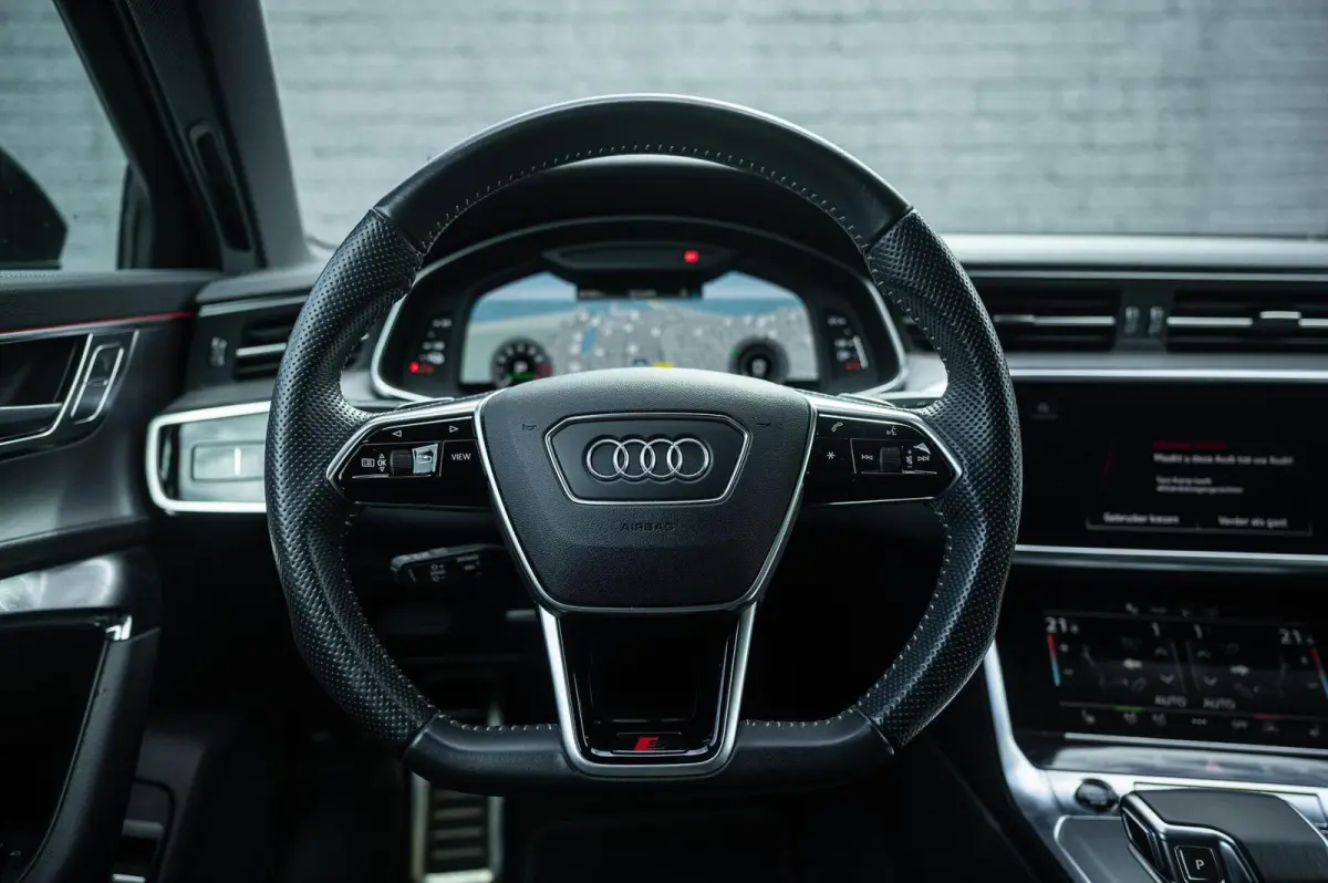 55 TFSI e quattro Competition TREKHAAK 21INCH CAMERA