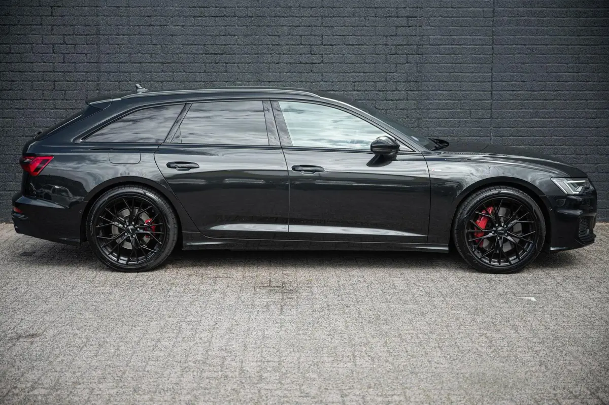 55 TFSI e quattro Competition TREKHAAK 21INCH CAMERA