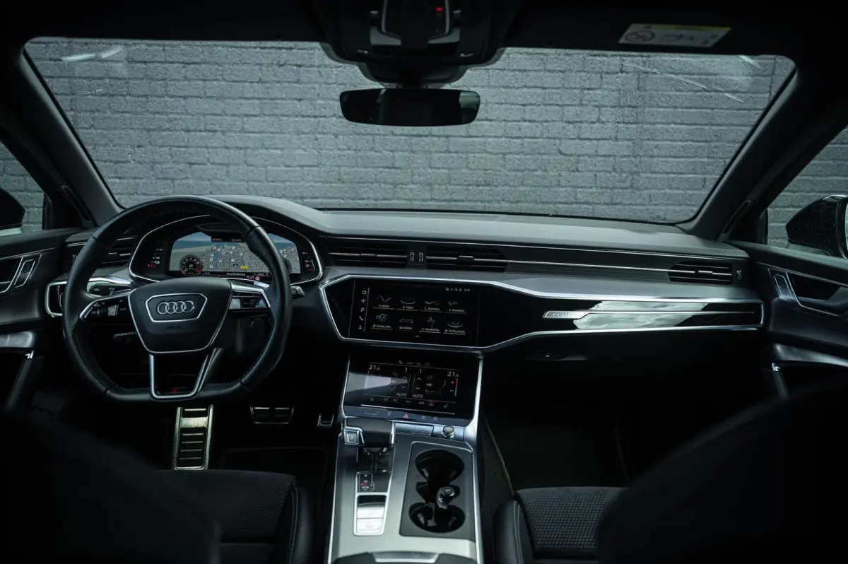 55 TFSI e quattro Competition TREKHAAK 21INCH CAMERA