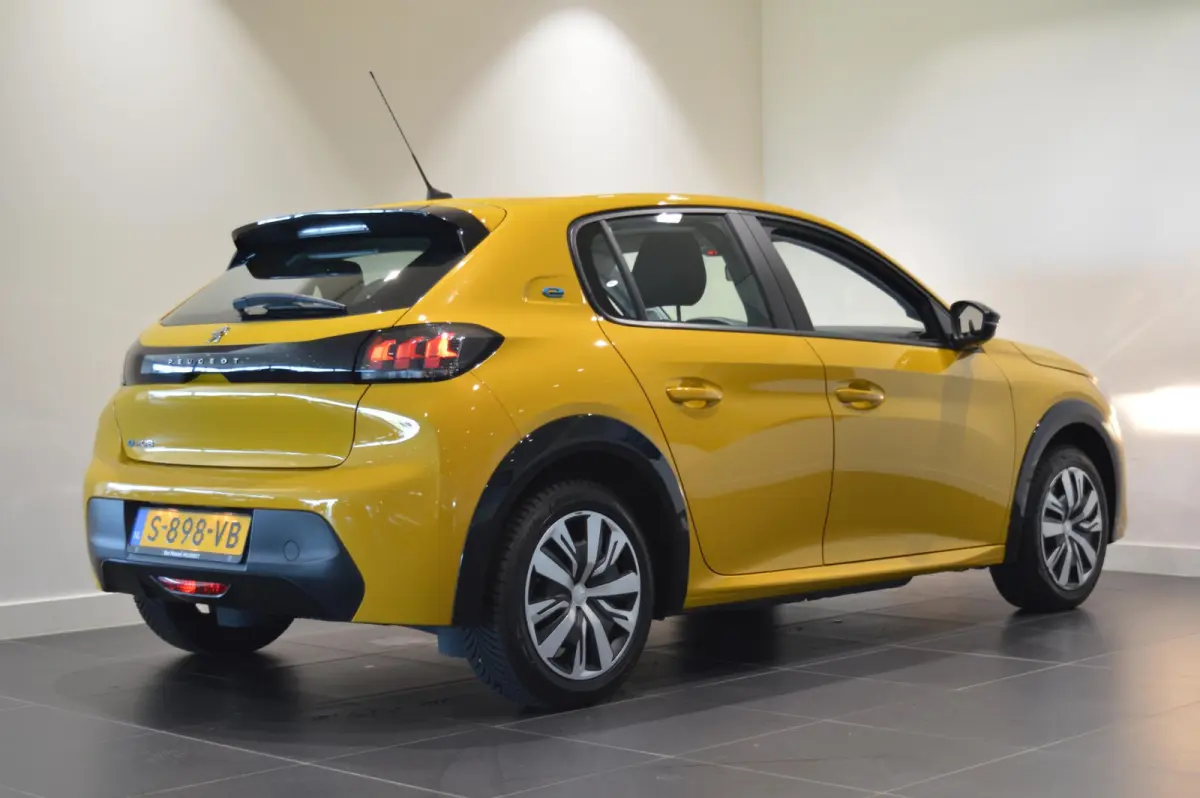 EV Active 50 kWh APPLECARPLAY/ANDROID AUTO - AIRCO - CRUISECONTROL