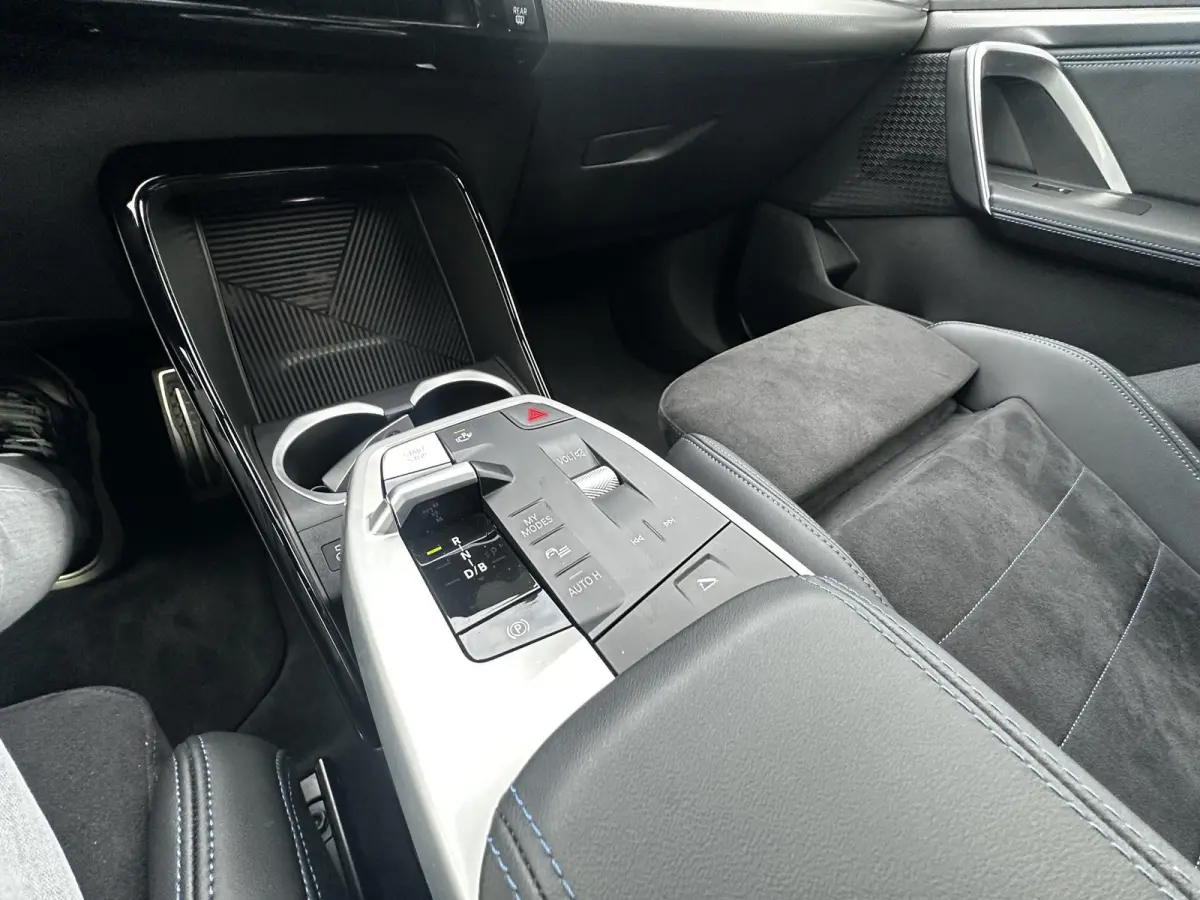 xDrive30 67 kWh M Sport Edition