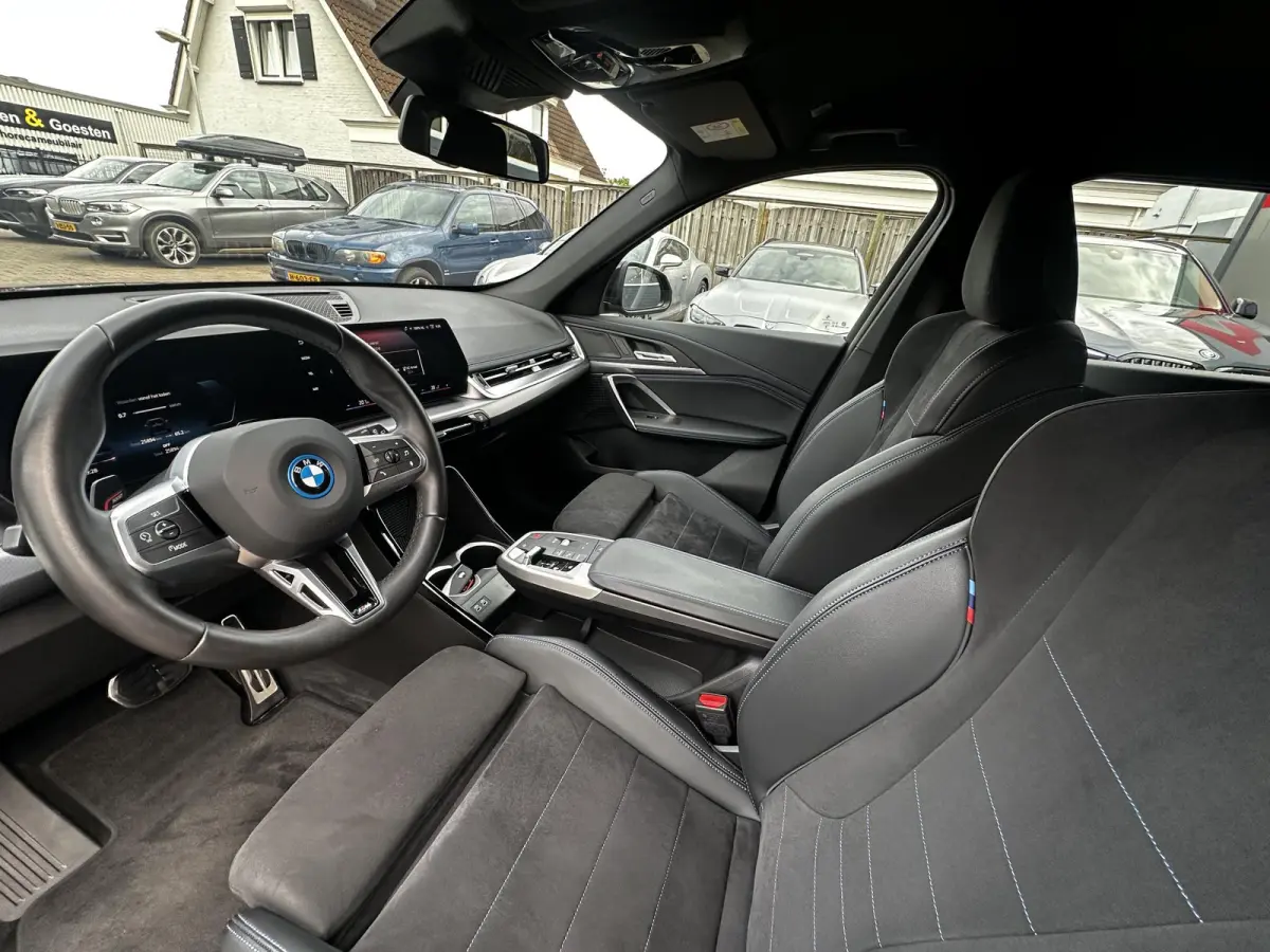 xDrive30 67 kWh M Sport Edition
