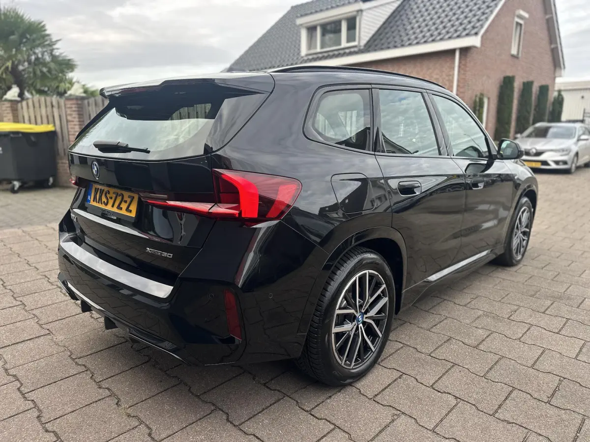 xDrive30 67 kWh M Sport Edition