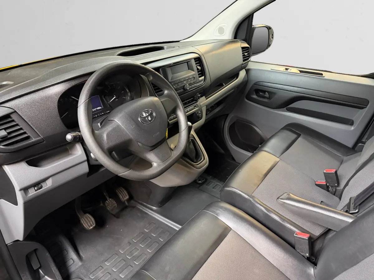 1.6 D-4D Cool Comfort Euro 6- NAP 91dkm, 3 Pers, Leder Interieur, Trekhaak, Cruise, Bluetooth Multimedia
