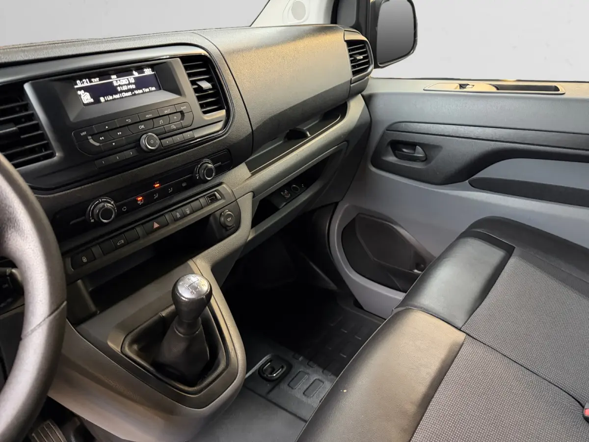 1.6 D-4D Cool Comfort Euro 6- NAP 91dkm, 3 Pers, Leder Interieur, Trekhaak, Cruise, Bluetooth Multimedia
