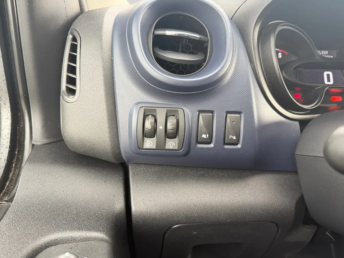 1.6 CDTI L2H1 Edition Euro 6 3 Pers, Design Leder, Navigatie, Trekhaak, Led, Park Assist