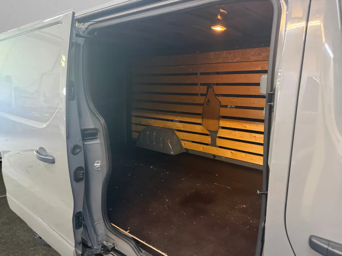 1.6 CDTI L2H1 Edition Euro 6 3 Pers, Design Leder, Navigatie, Trekhaak, Led, Park Assist