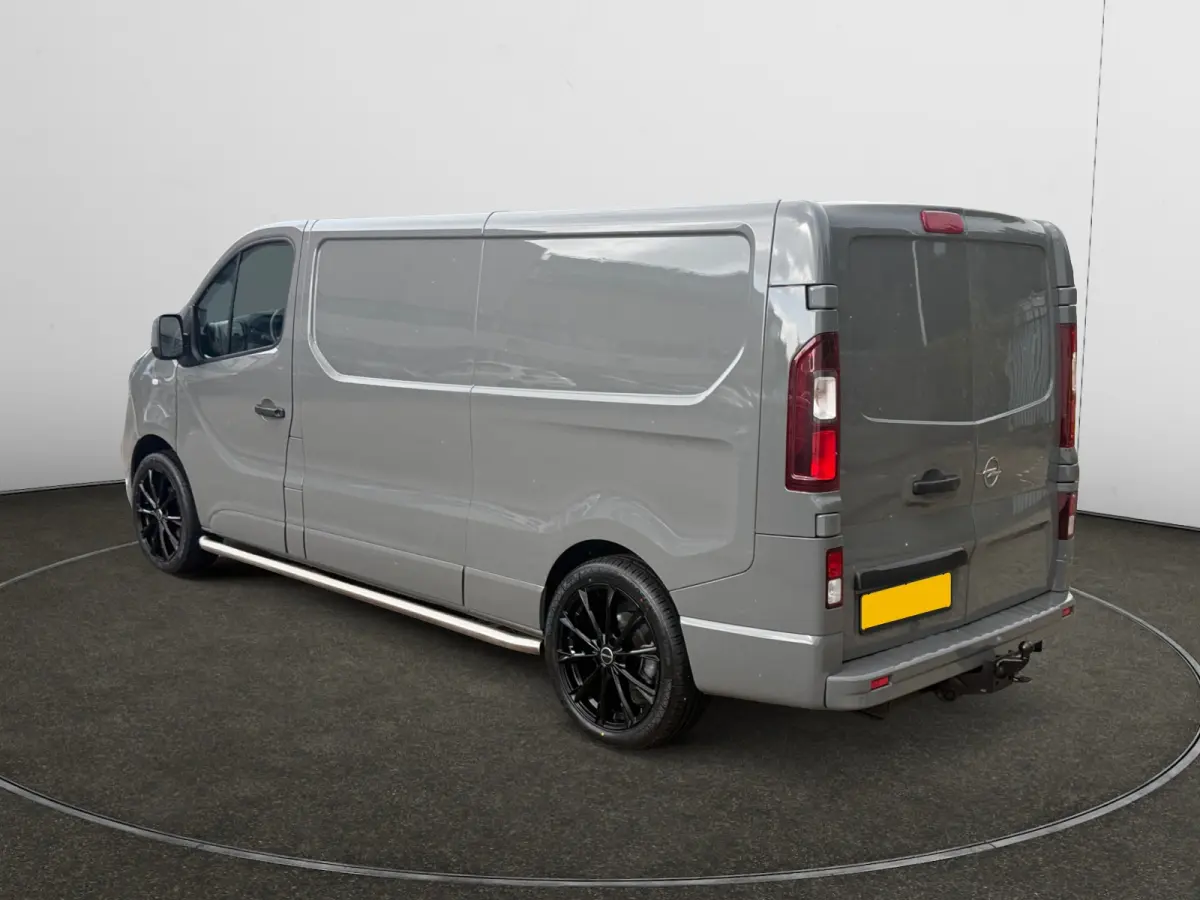 1.6 CDTI L2H1 Edition Euro 6 3 Pers, Design Leder, Navigatie, Trekhaak, Led, Park Assist