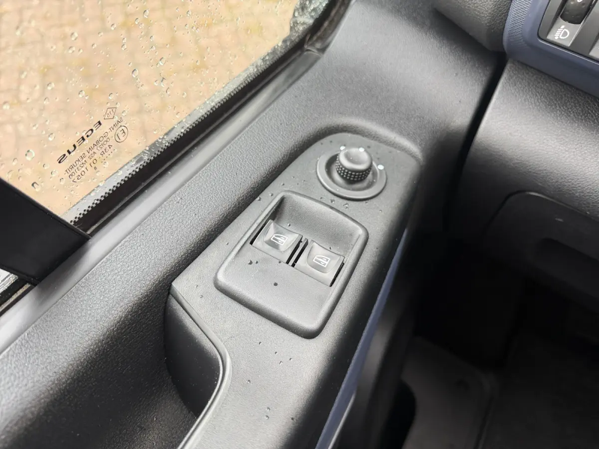 1.6 CDTI L2H1 Edition Euro 6 3 Pers, Design Leder, Navigatie, Trekhaak, Led, Park Assist