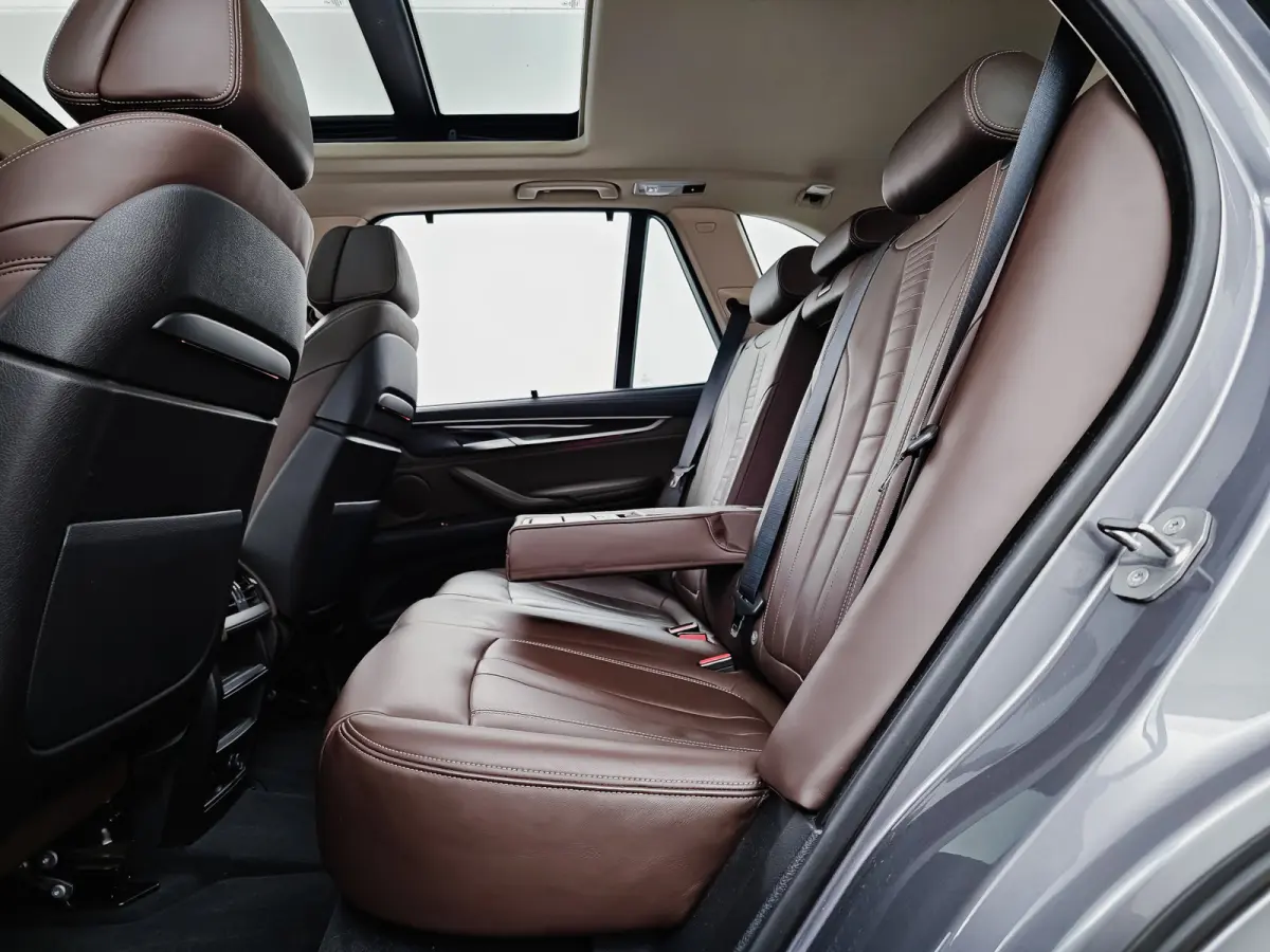 xDrive40e High Executive Panodak, Sfeerverlichting, Head-up, Lane assist, Sportleer, Connectdrive