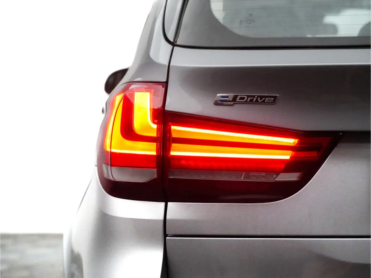 xDrive40e High Executive Panodak, Sfeerverlichting, Head-up, Lane assist, Sportleer, Connectdrive