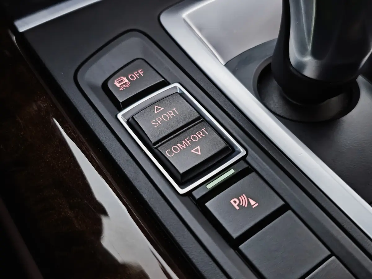 xDrive40e High Executive Panodak, Sfeerverlichting, Head-up, Lane assist, Sportleer, Connectdrive