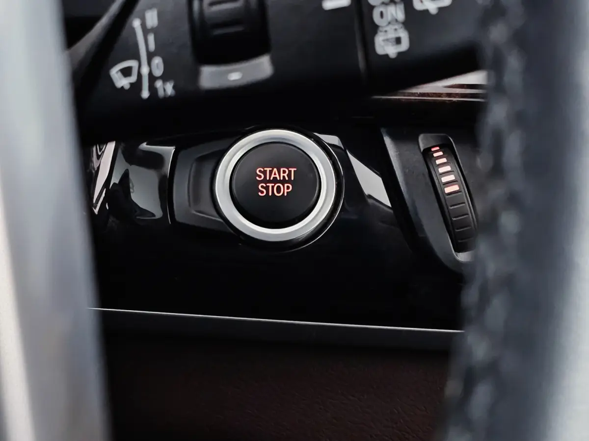 xDrive40e High Executive Panodak, Sfeerverlichting, Head-up, Lane assist, Sportleer, Connectdrive