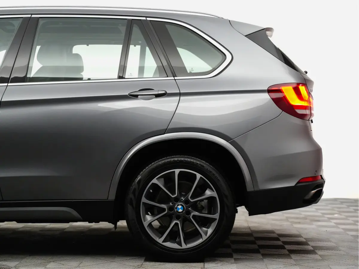 xDrive40e High Executive Panodak, Sfeerverlichting, Head-up, Lane assist, Sportleer, Connectdrive
