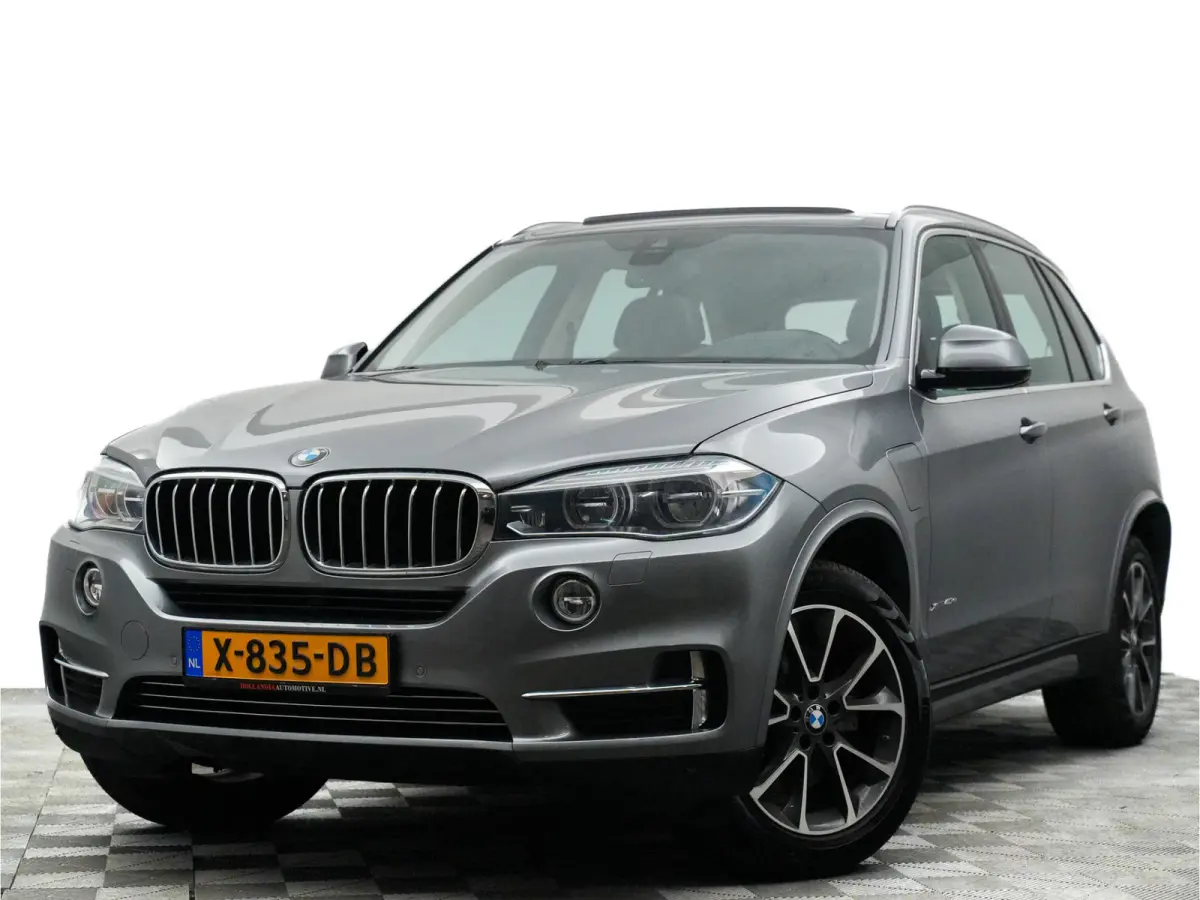 xDrive40e High Executive Panodak, Sfeerverlichting, Head-up, Lane assist, Sportleer, Connectdrive