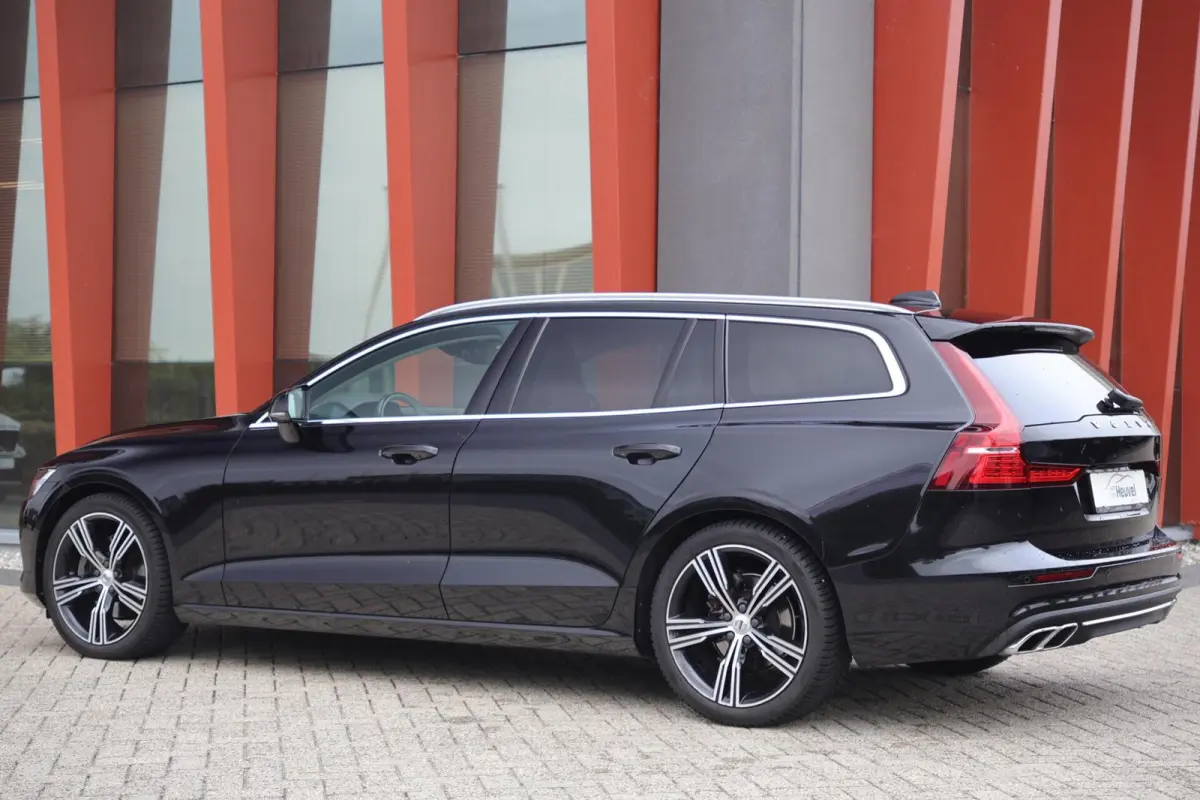 T4 Inscription | Stoelverwarming | Trekhaak | Leder | Memory Stoel | Keyless