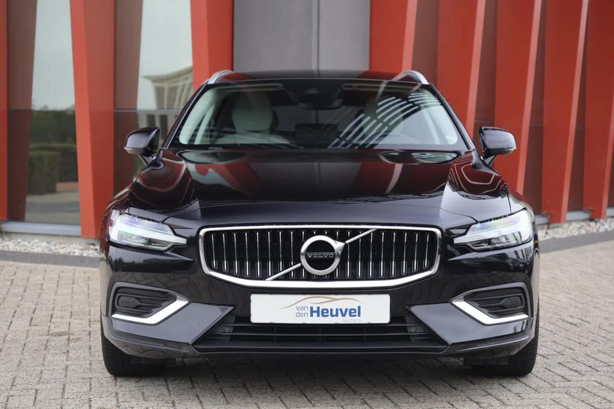 T4 Inscription | Stoelverwarming | Trekhaak | Leder | Memory Stoel | Keyless