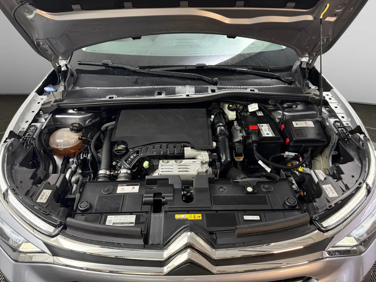 1.2 Puretech Shine Aut- 360 Camera, Head Up, Carplay, Android Auto, Lane Assist