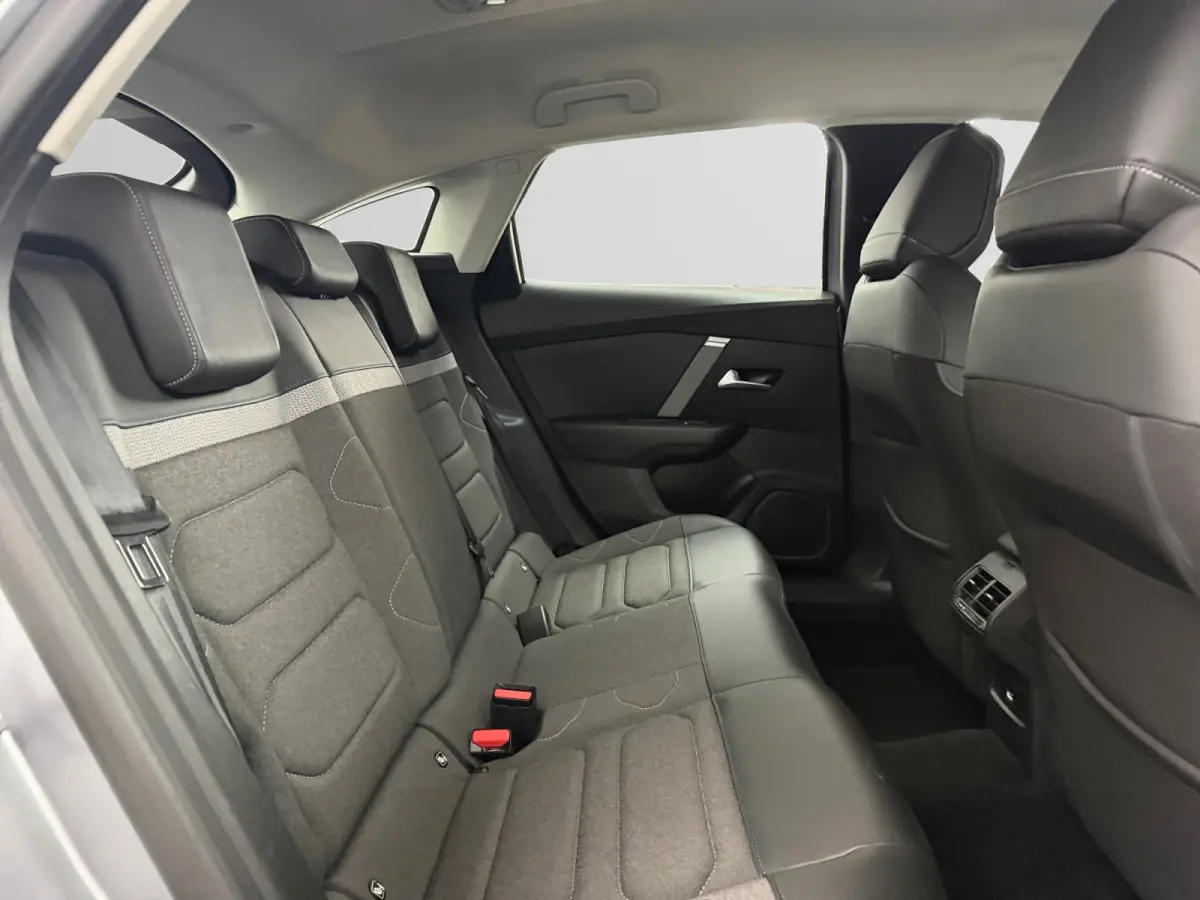 1.2 Puretech Shine Aut- 360 Camera, Head Up, Carplay, Android Auto, Lane Assist