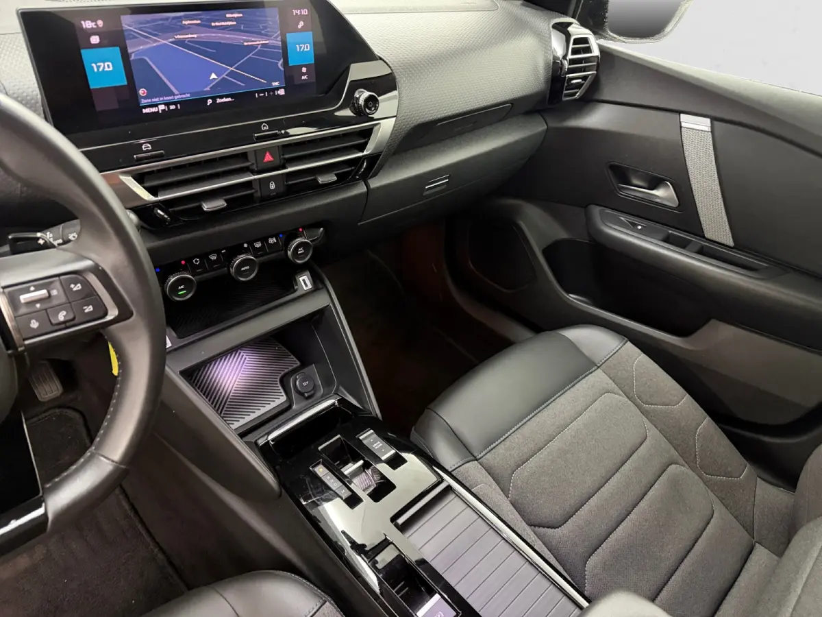 1.2 Puretech Shine Aut- 360 Camera, Head Up, Carplay, Android Auto, Lane Assist
