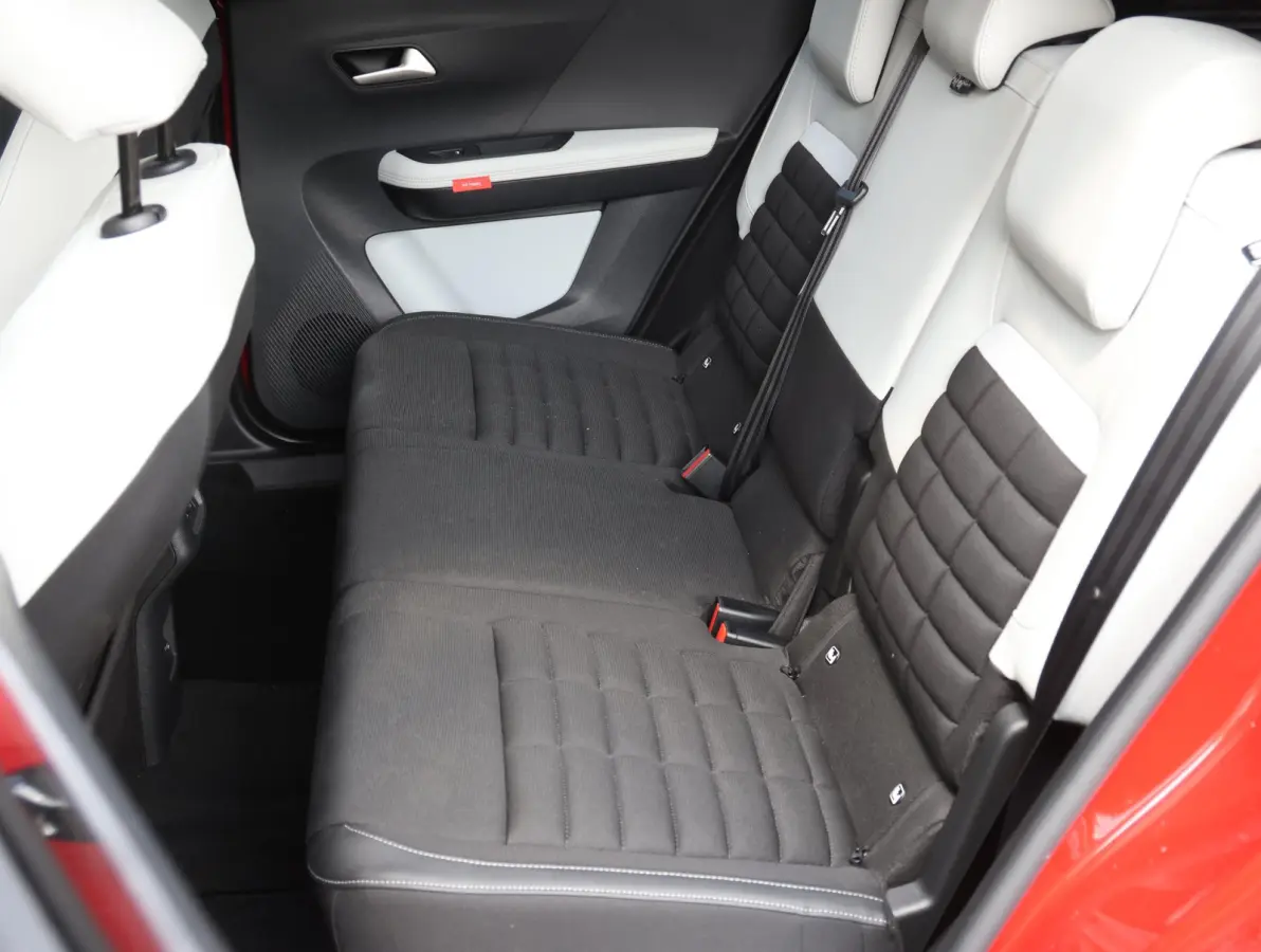 1.2 Hybrid 145pk Max 7p. | 7 persoons | Navigatie | Camera | Premium stoelen | Climate control