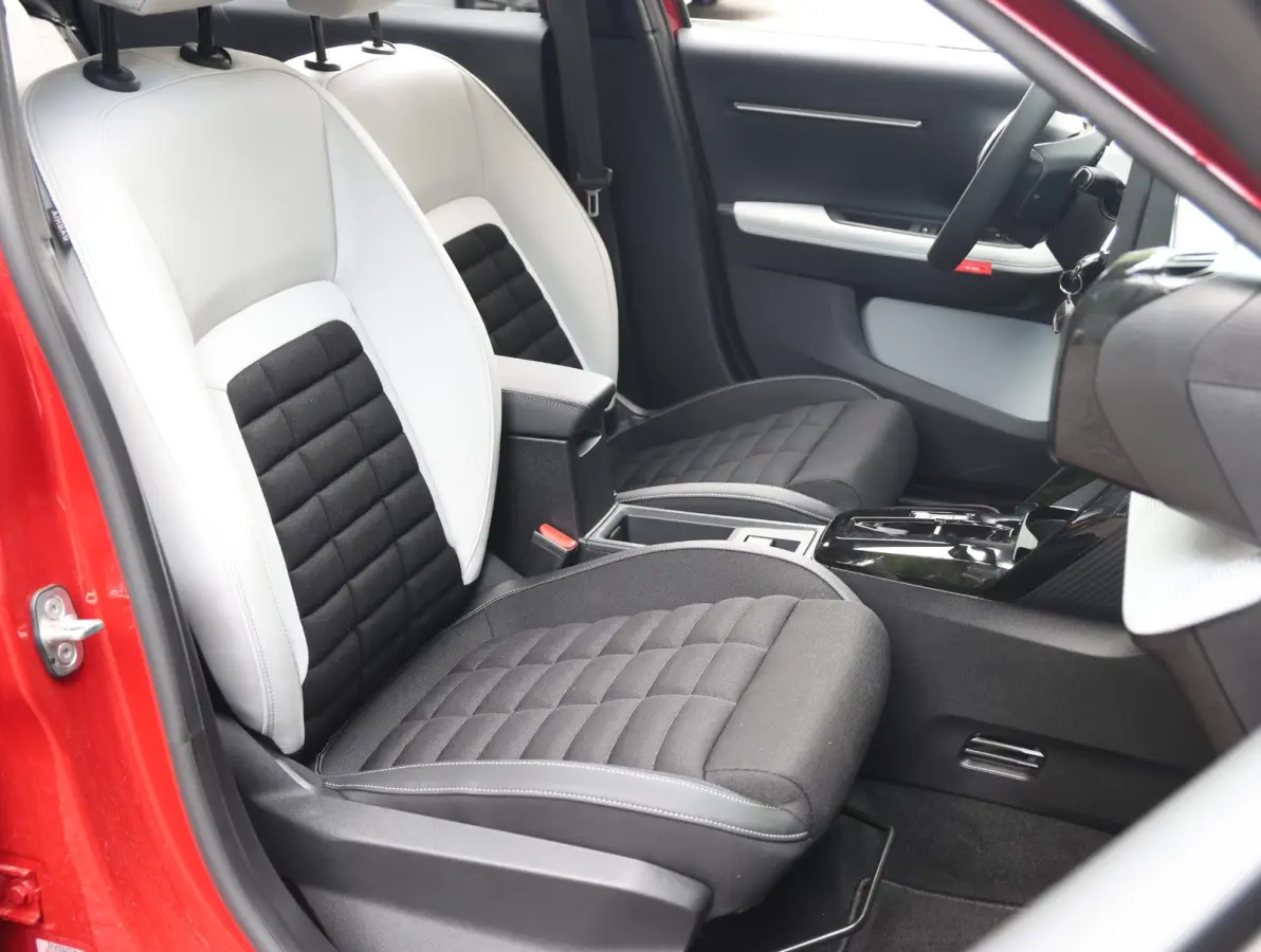 1.2 Hybrid 145pk Max 7p. | 7 persoons | Navigatie | Camera | Premium stoelen | Climate control