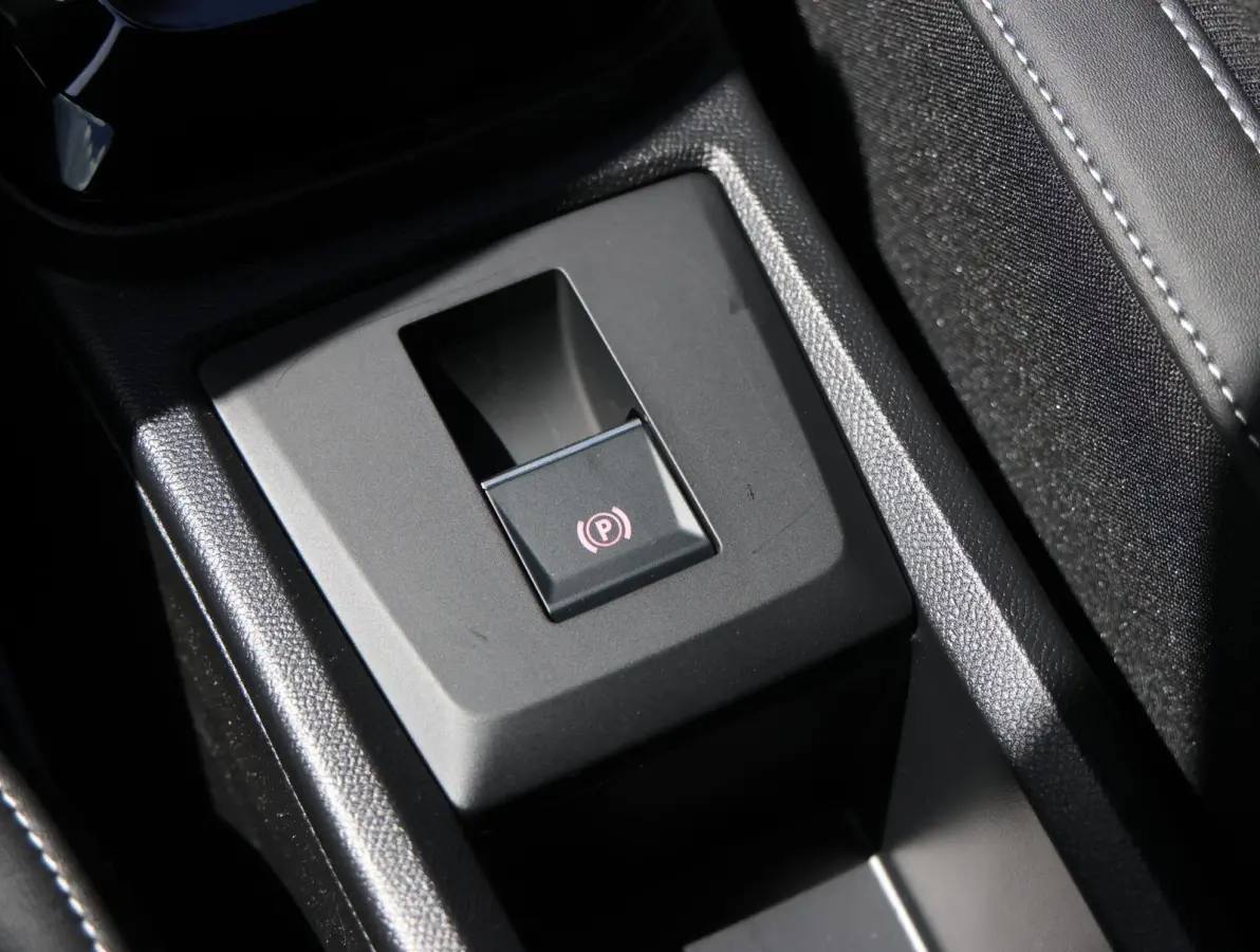 1.2 Hybrid 145pk Max 7p. | 7 persoons | Navigatie | Camera | Premium stoelen | Climate control