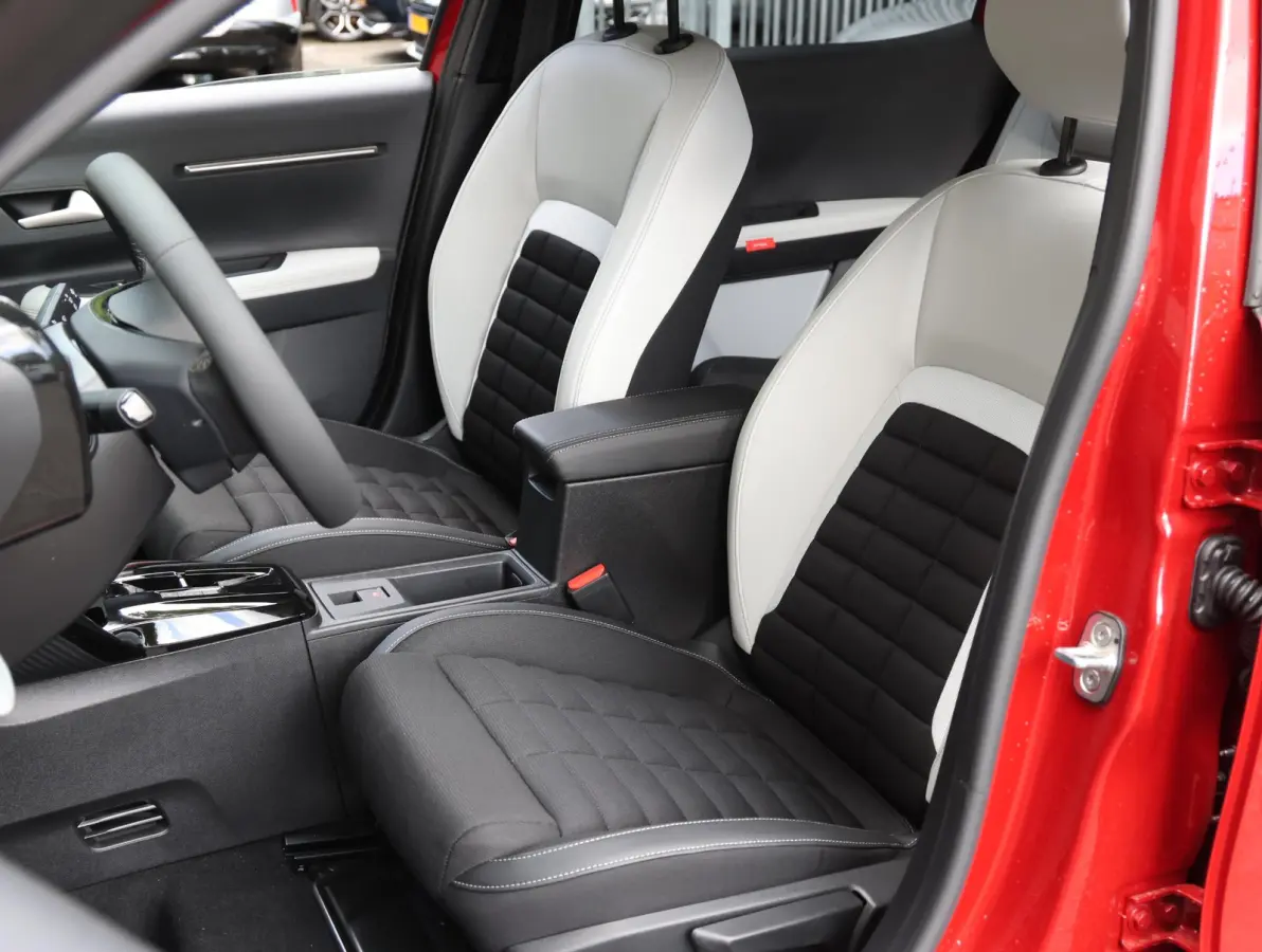 1.2 Hybrid 145pk Max 7p. | 7 persoons | Navigatie | Camera | Premium stoelen | Climate control