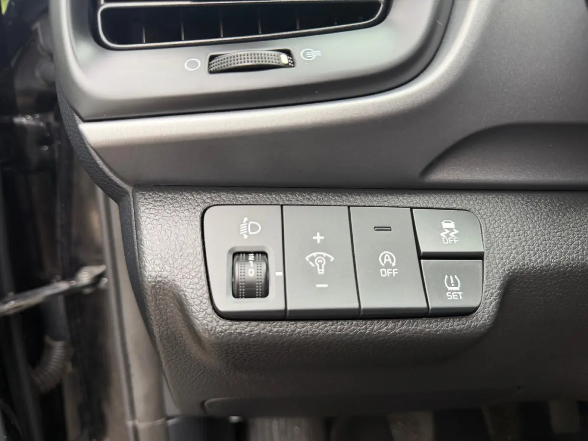 1.0 T-GDi MHEV ComfortLine- Carplay, Android Auto, Dynamic Select, Clima