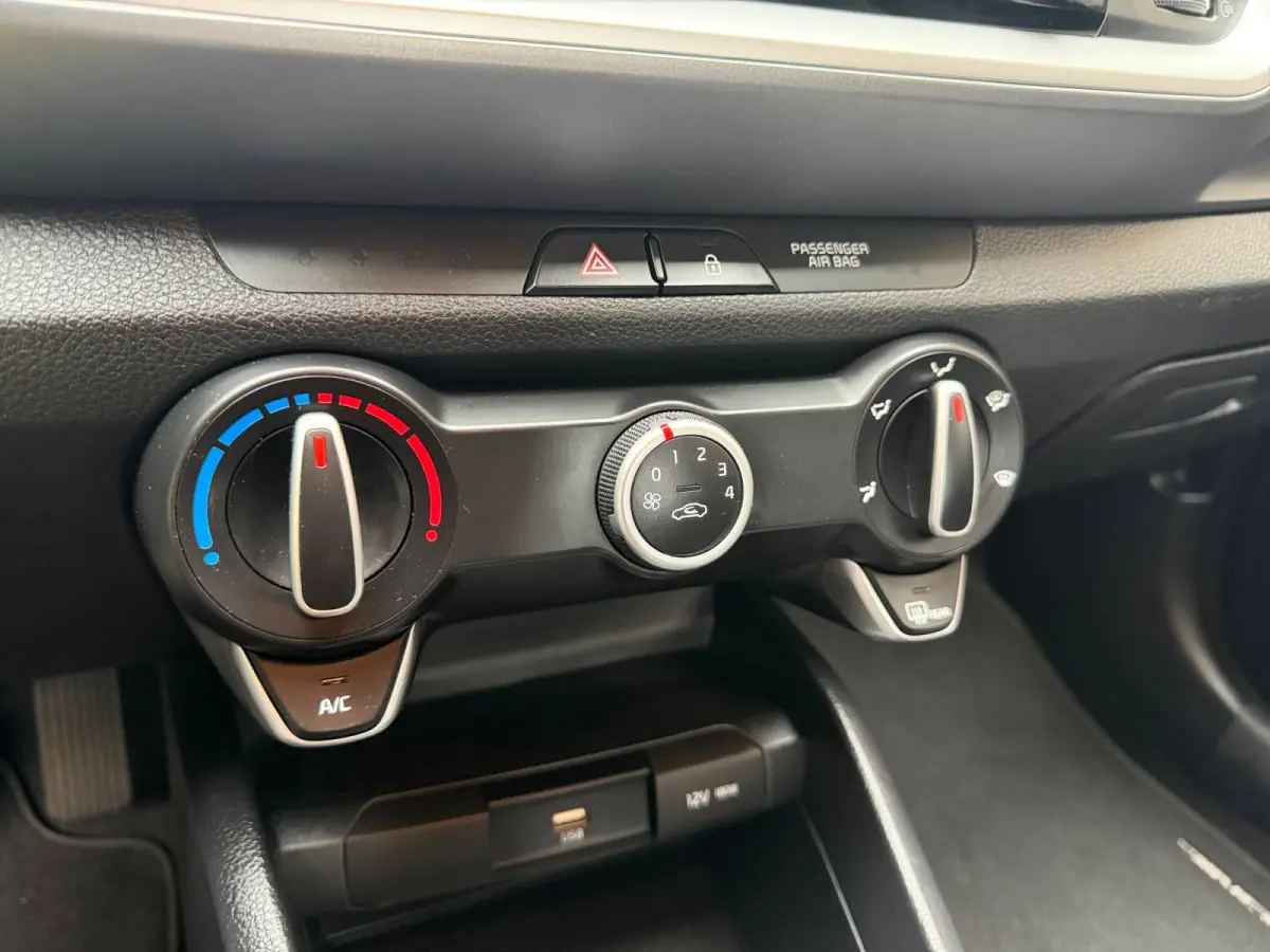 1.0 T-GDi MHEV ComfortLine- Carplay, Android Auto, Dynamic Select, Clima
