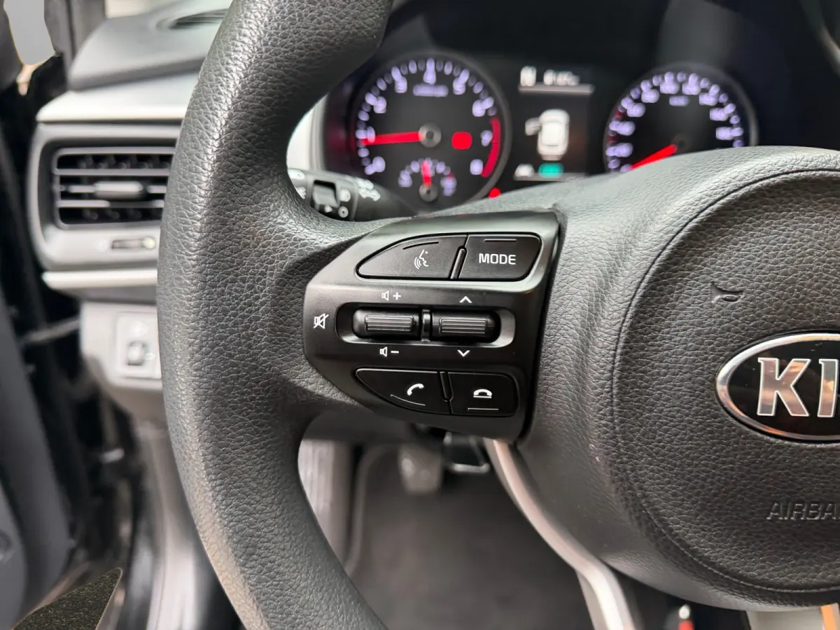 1.0 T-GDi MHEV ComfortLine- Carplay, Android Auto, Dynamic Select, Clima
