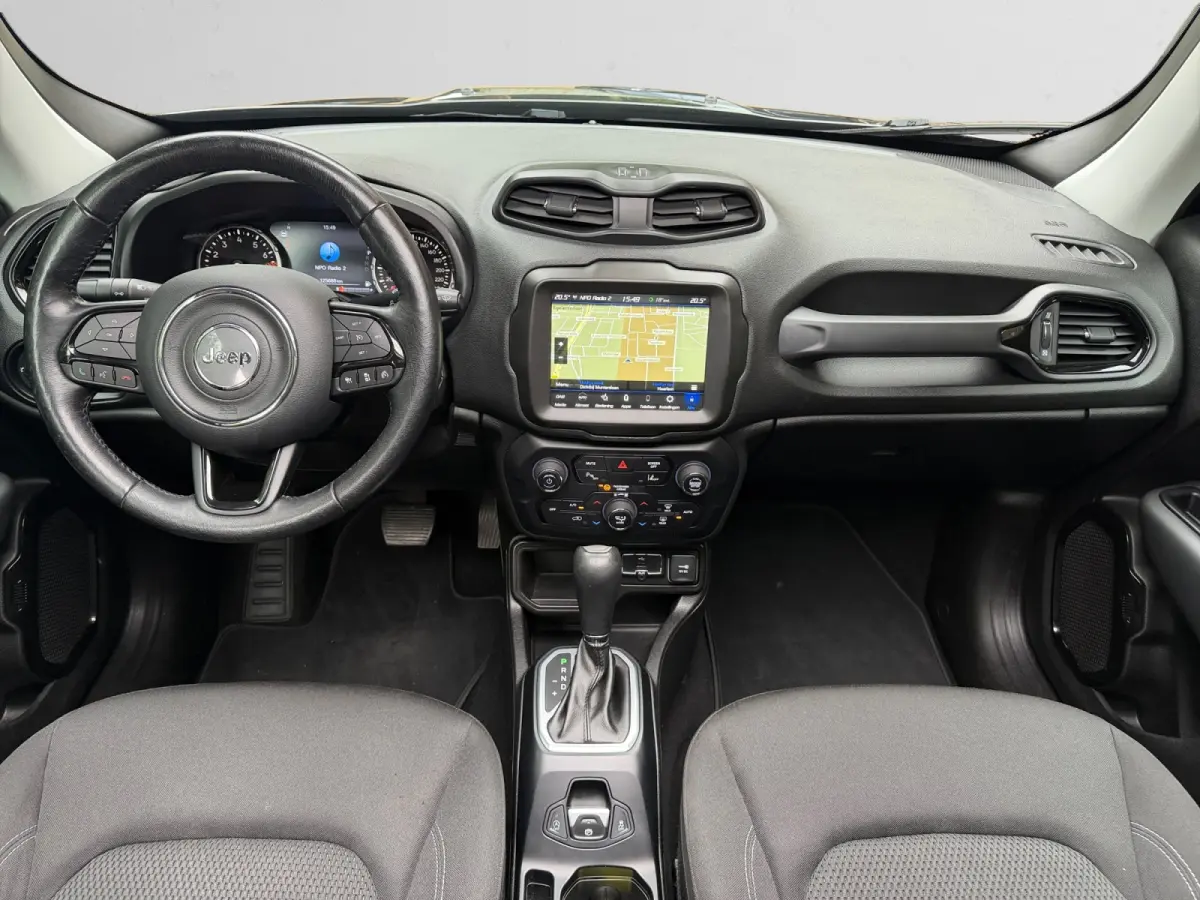 1.3T Freedom Aut- Panoramadak, Stuur/Stoelverwarming, Navigatie, Lane Assist