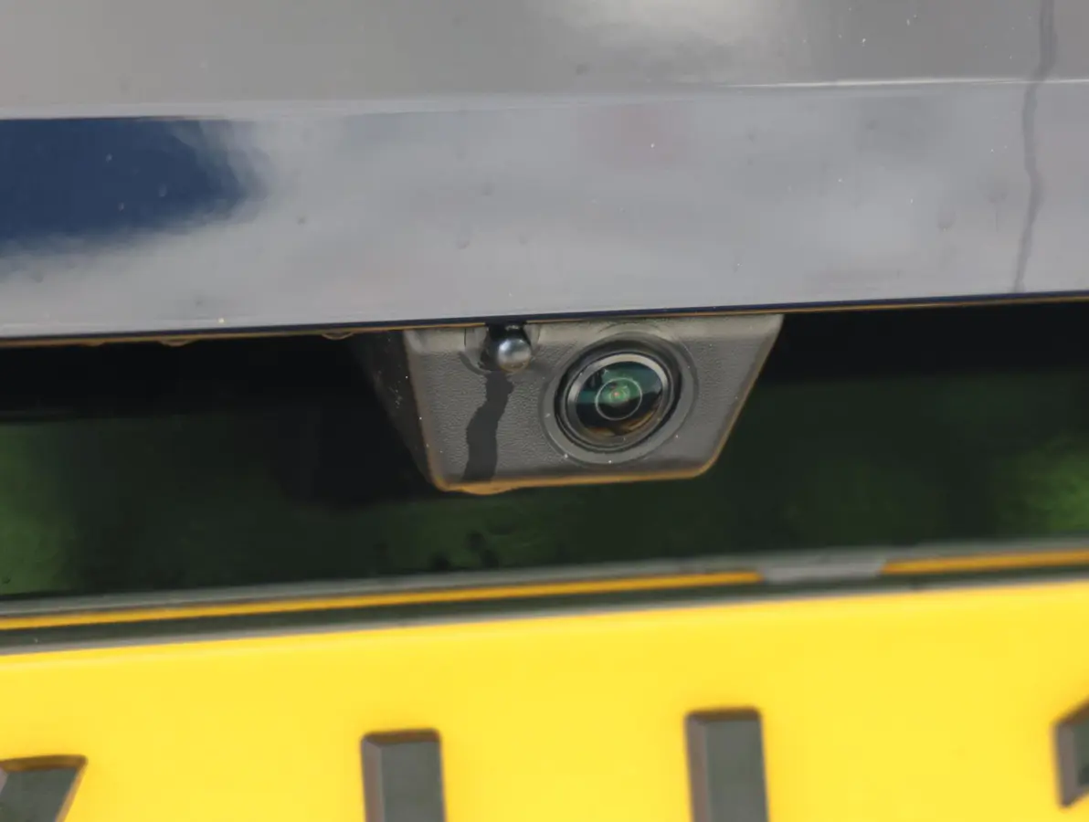 Plus Comfort Range 74 kWh | Accutest 98% | Head-up display | Camera | Elektrisch bedienbare achterklep