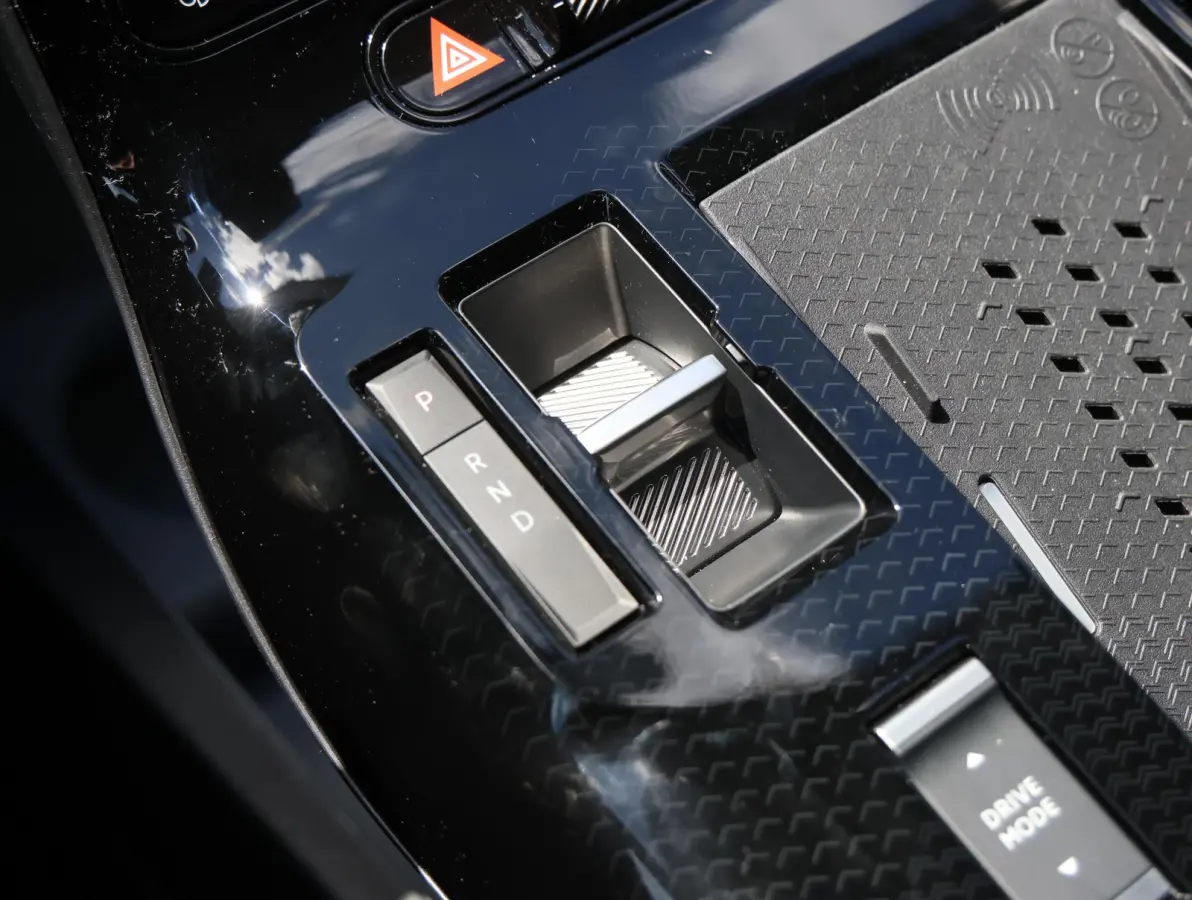 Plus Comfort Range 74 kWh | Accutest 98% | Head-up display | Camera | Elektrisch bedienbare achterklep