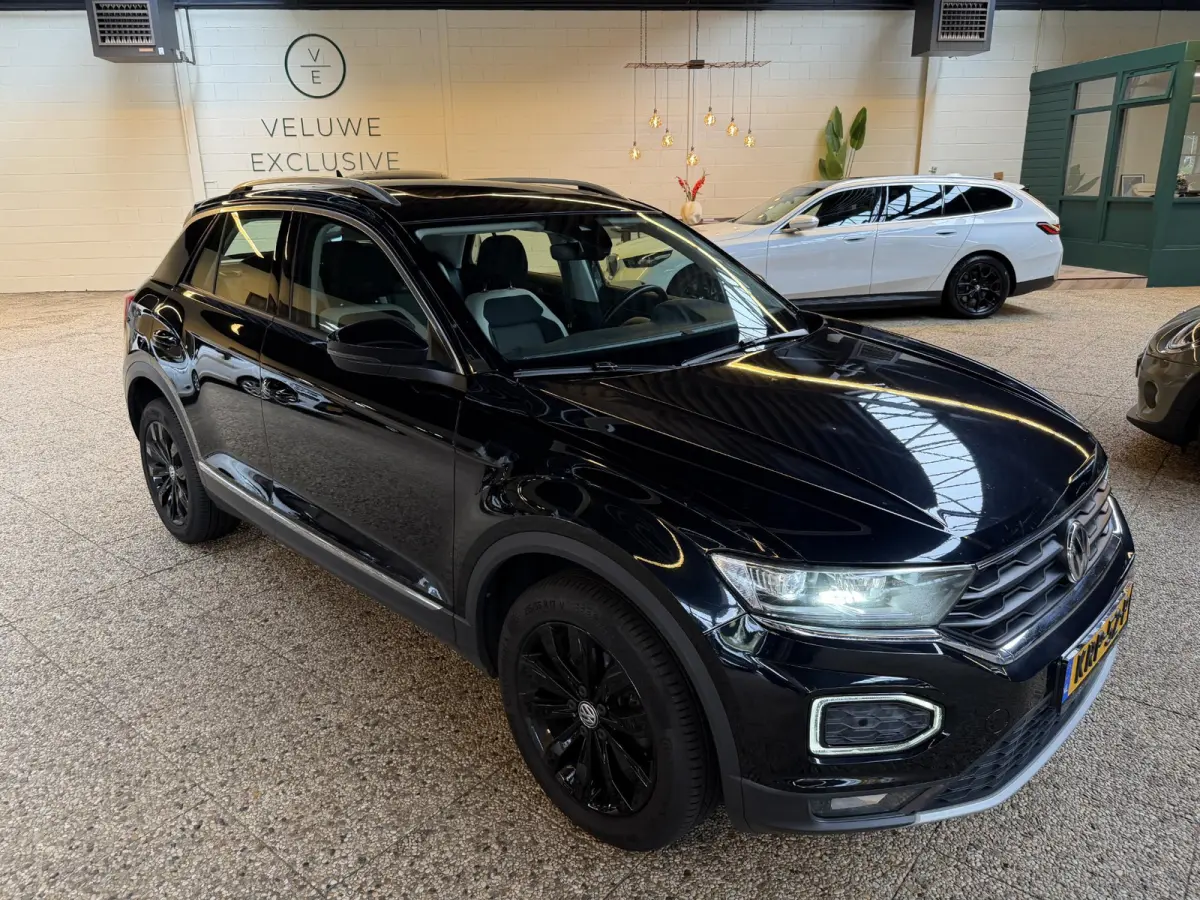 1.5 TSI Sport Business R | Pano | Camera | Keyless |