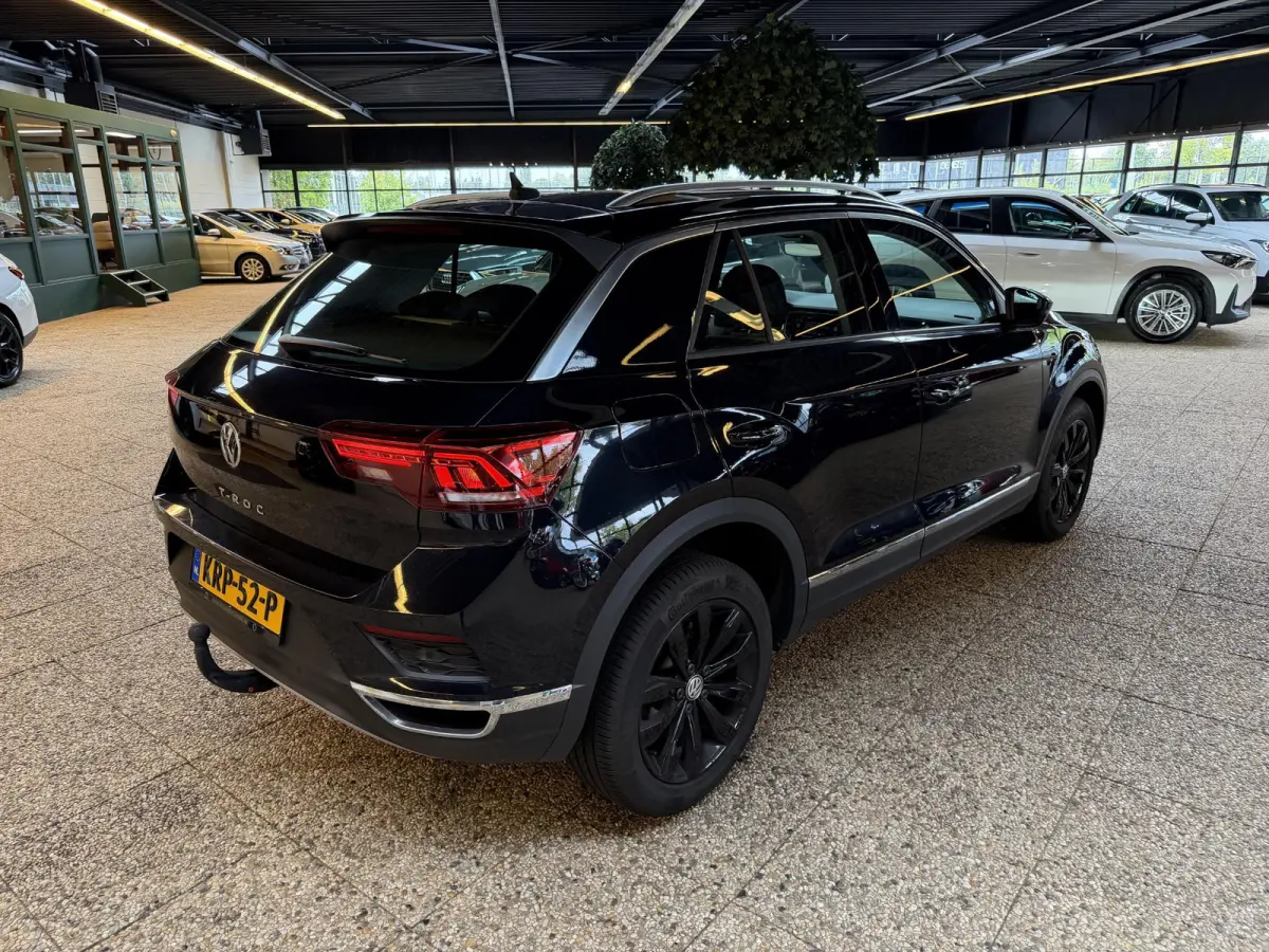1.5 TSI Sport Business R | Pano | Camera | Keyless |
