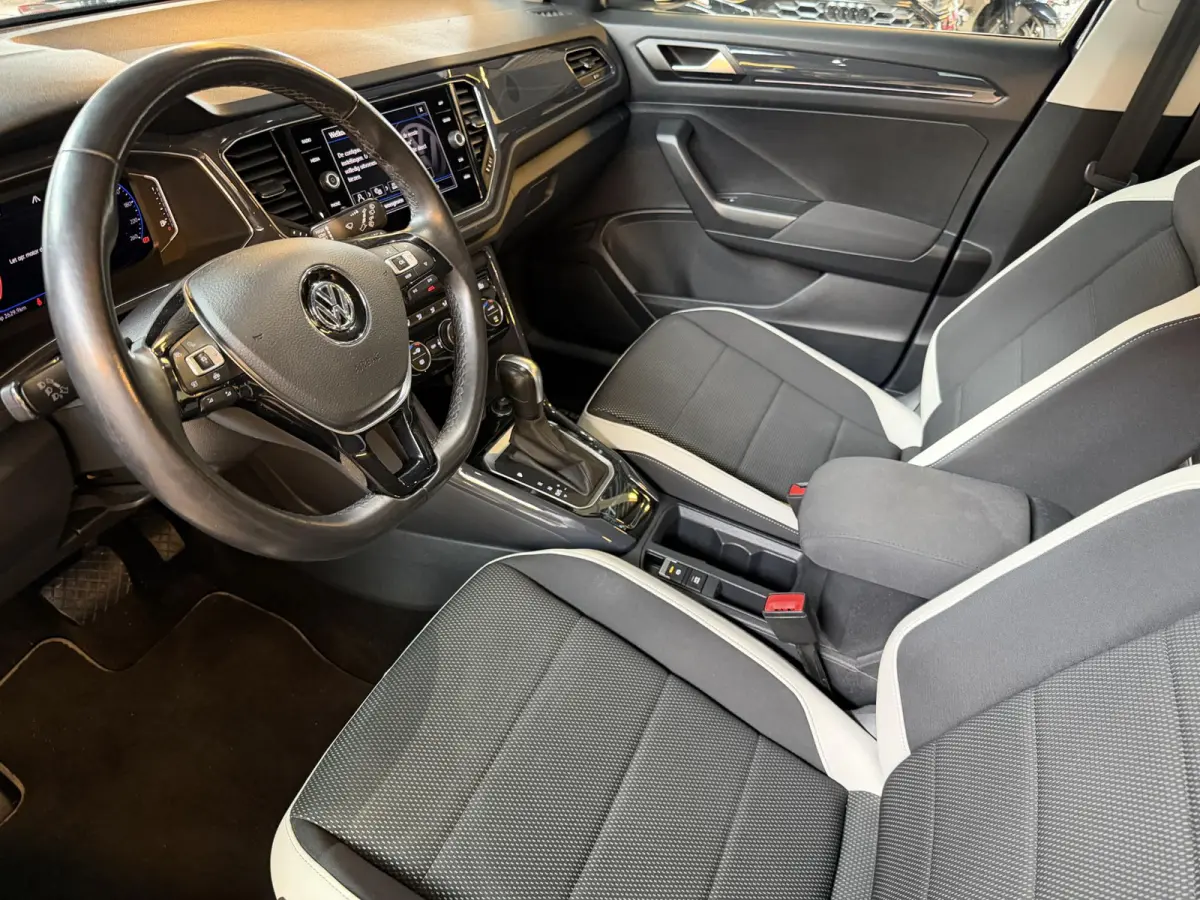 1.5 TSI Sport Business R | Pano | Camera | Keyless |