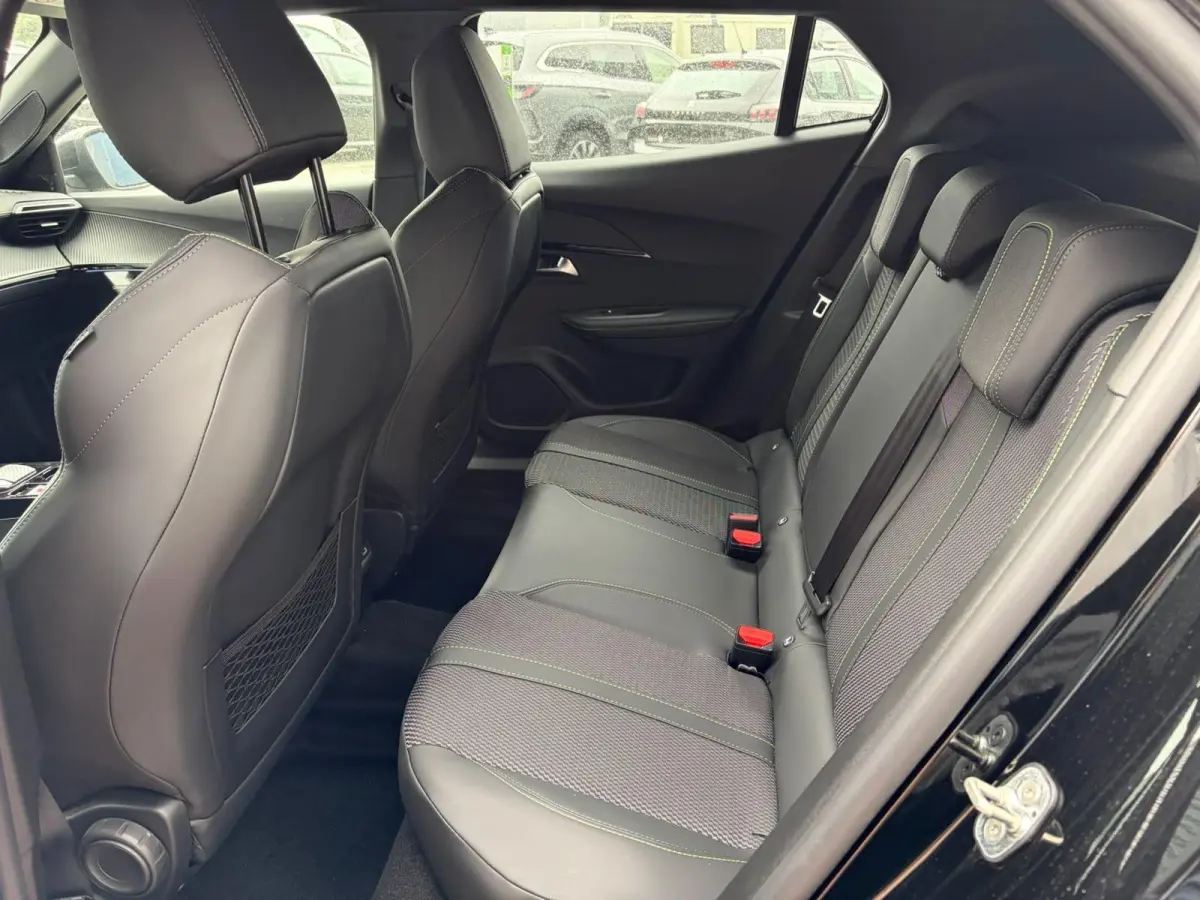 1.2 Hybrid 145 GT - NIEUW UIT VOORRAAD - DIRECT RIJDEN! - VEEL KORTING
