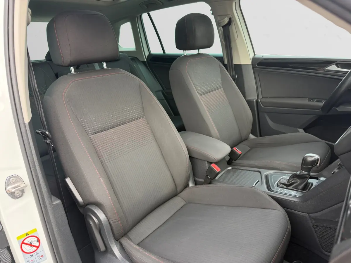 1.4 TSI 175pk R-Line Aut- Panoramadak, Stuur/Stoelverwarming, Virtual Cockpit, Carplay, Android Auto