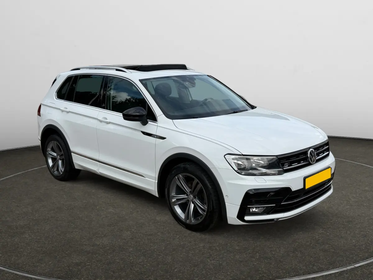 1.4 TSI 175pk R-Line Aut- Panoramadak, Stuur/Stoelverwarming, Virtual Cockpit, Carplay, Android Auto