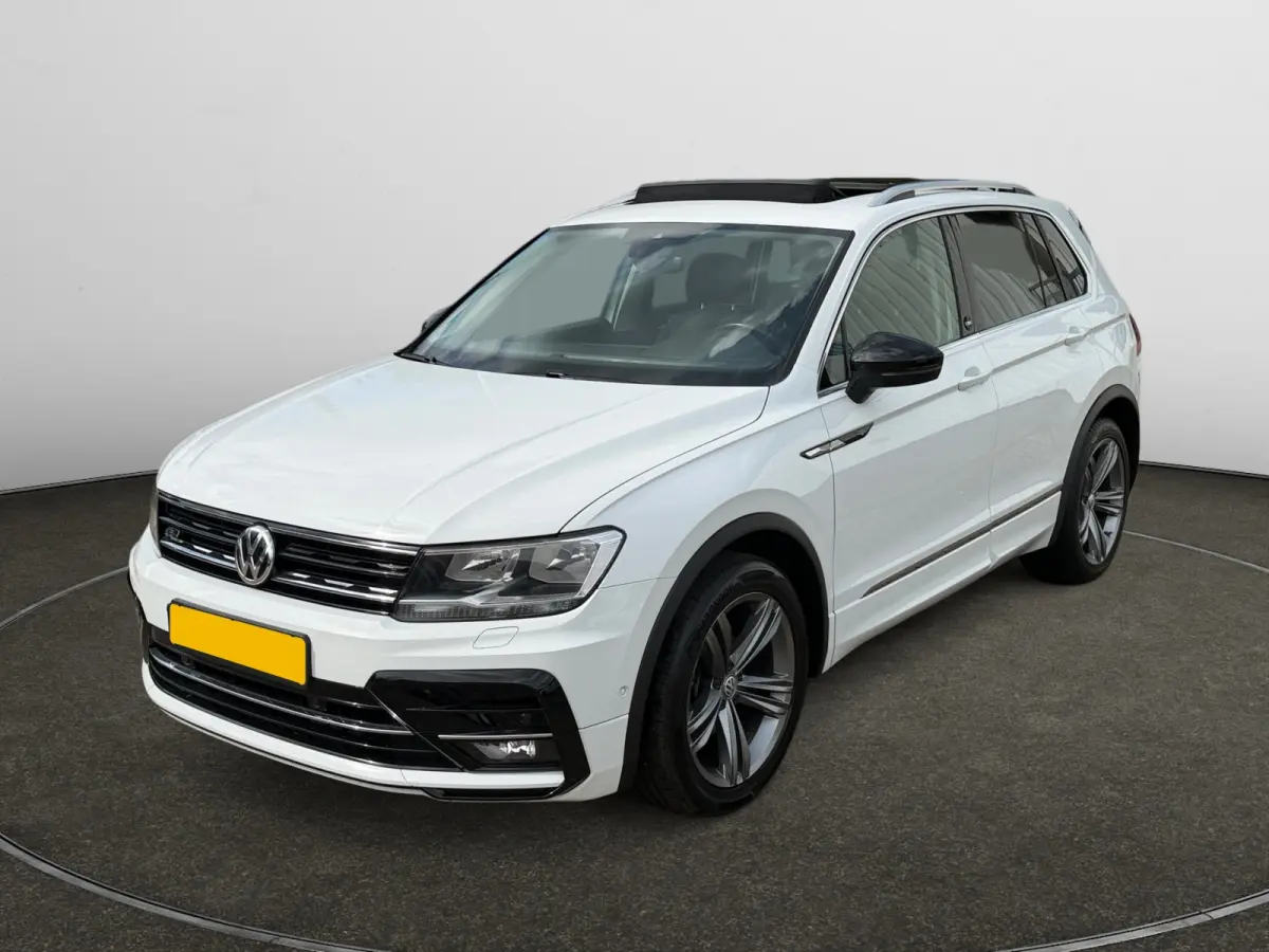 1.4 TSI 175pk R-Line Aut- Panoramadak, Stuur/Stoelverwarming, Virtual Cockpit, Carplay, Android Auto