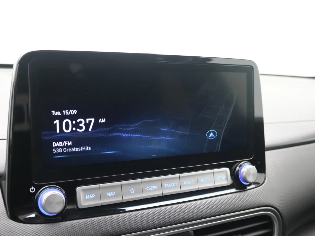 EV Premium 64 kWh / Navigatie/ Warmtepomp / 3-Fase / Lederen bekleding / SoH 99,4% / Trekhaak / Lederen bekleding / 481 km WLTP/