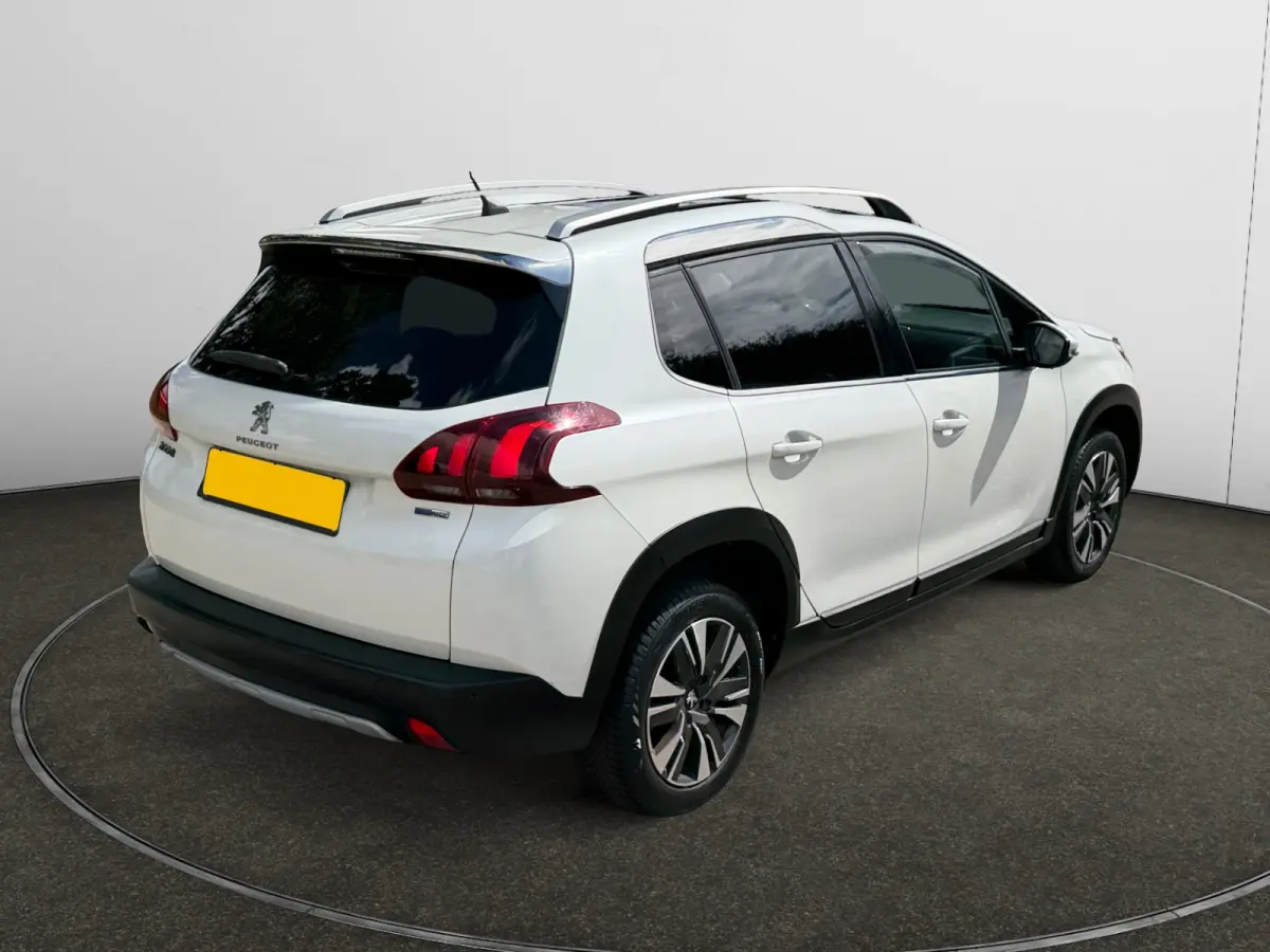 1.2 PureTech Allure Executive- Panoramadak, Leder Interieur, Navigatie, Dynamic Select, Camera
