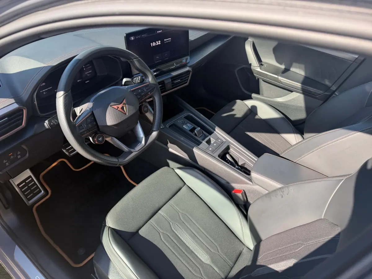 1.4 e-Hybrid 245pk VZ Copper Edition Aut- F1 Start, Panoramadak, Stuur/Stoelverwarming, Sfeerverlichting, IQ Light