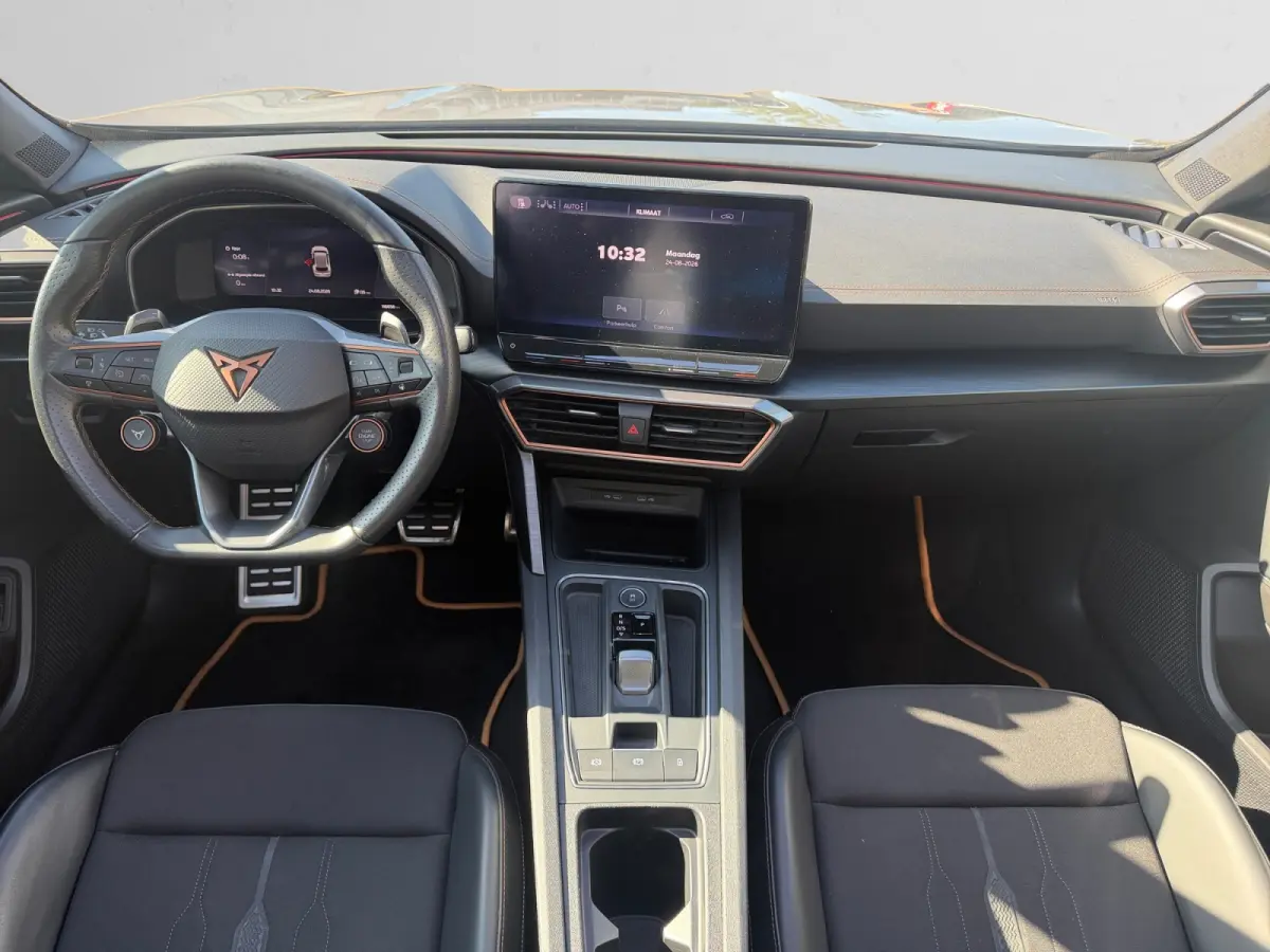 1.4 e-Hybrid 245pk VZ Copper Edition Aut- F1 Start, Panoramadak, Stuur/Stoelverwarming, Sfeerverlichting, IQ Light