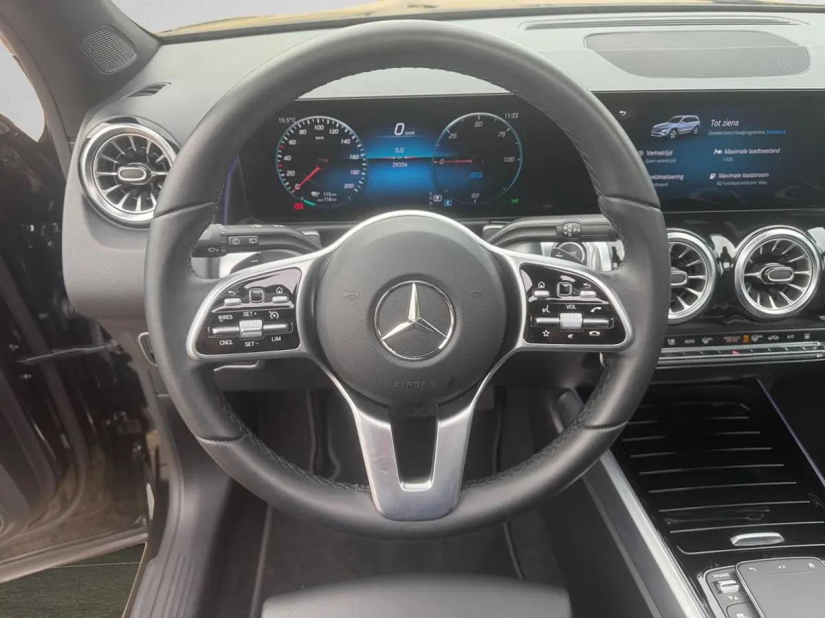 250+ Luxury Line 71 kWh Aut- SOH 99%, Panoramadak, Full Memory, Zit Comfort, 360 Camera
