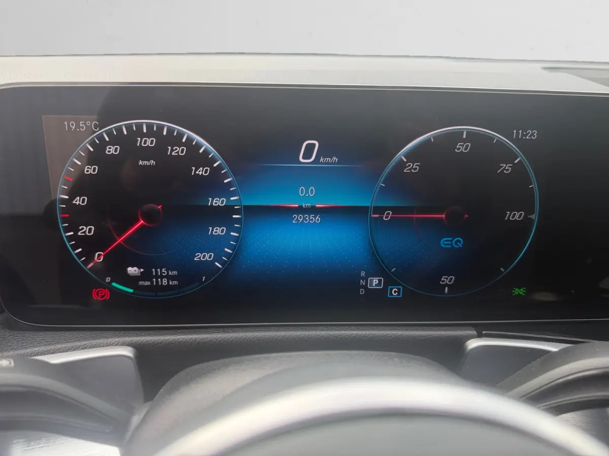 250+ Luxury Line 71 kWh Aut- SOH 99%, Panoramadak, Full Memory, Zit Comfort, 360 Camera
